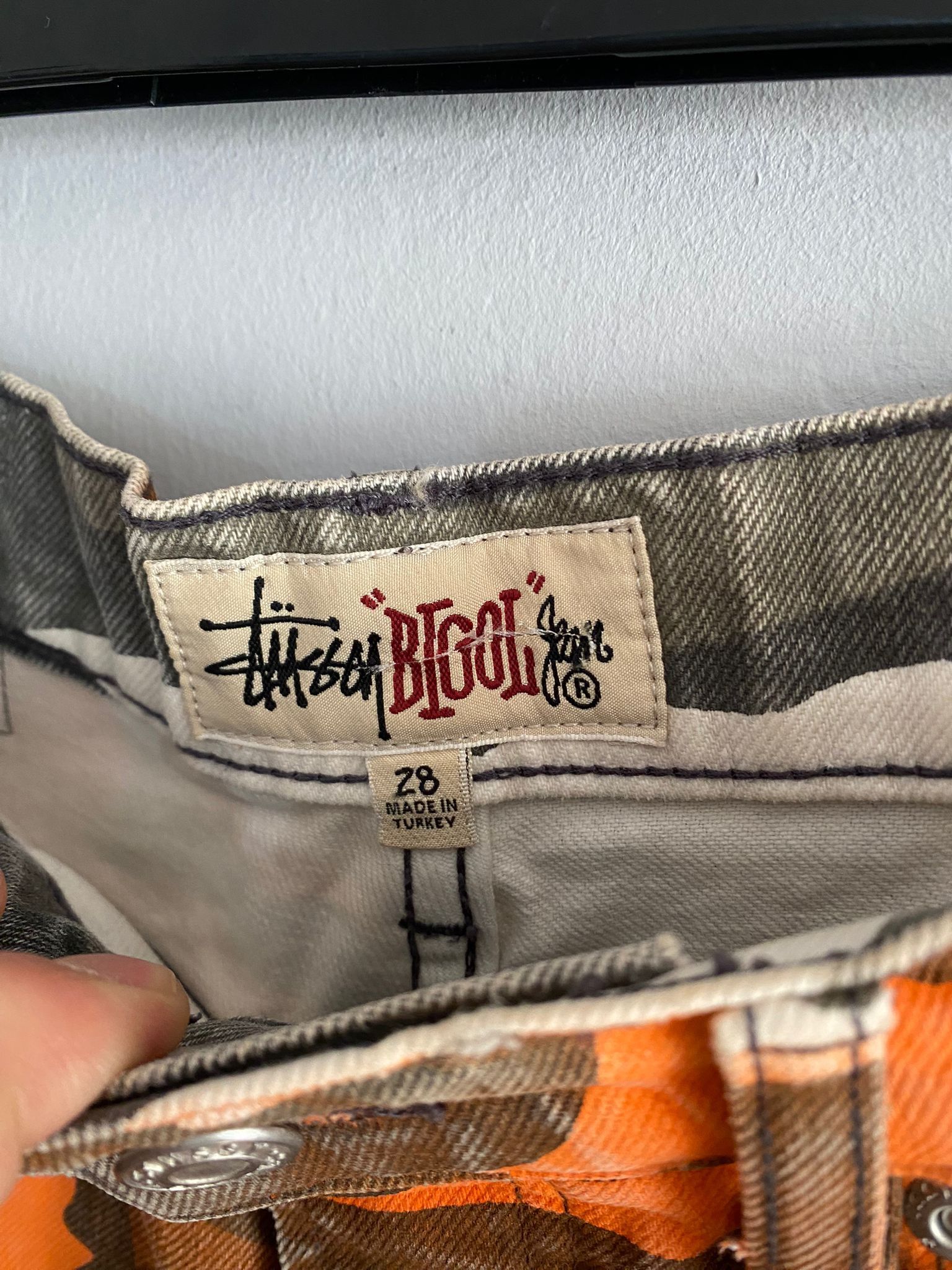 Stussy Spray Dye Big Ol' Jeans 'Orange Camo' Size US 28 / EU 44 - 11 Thumbnail