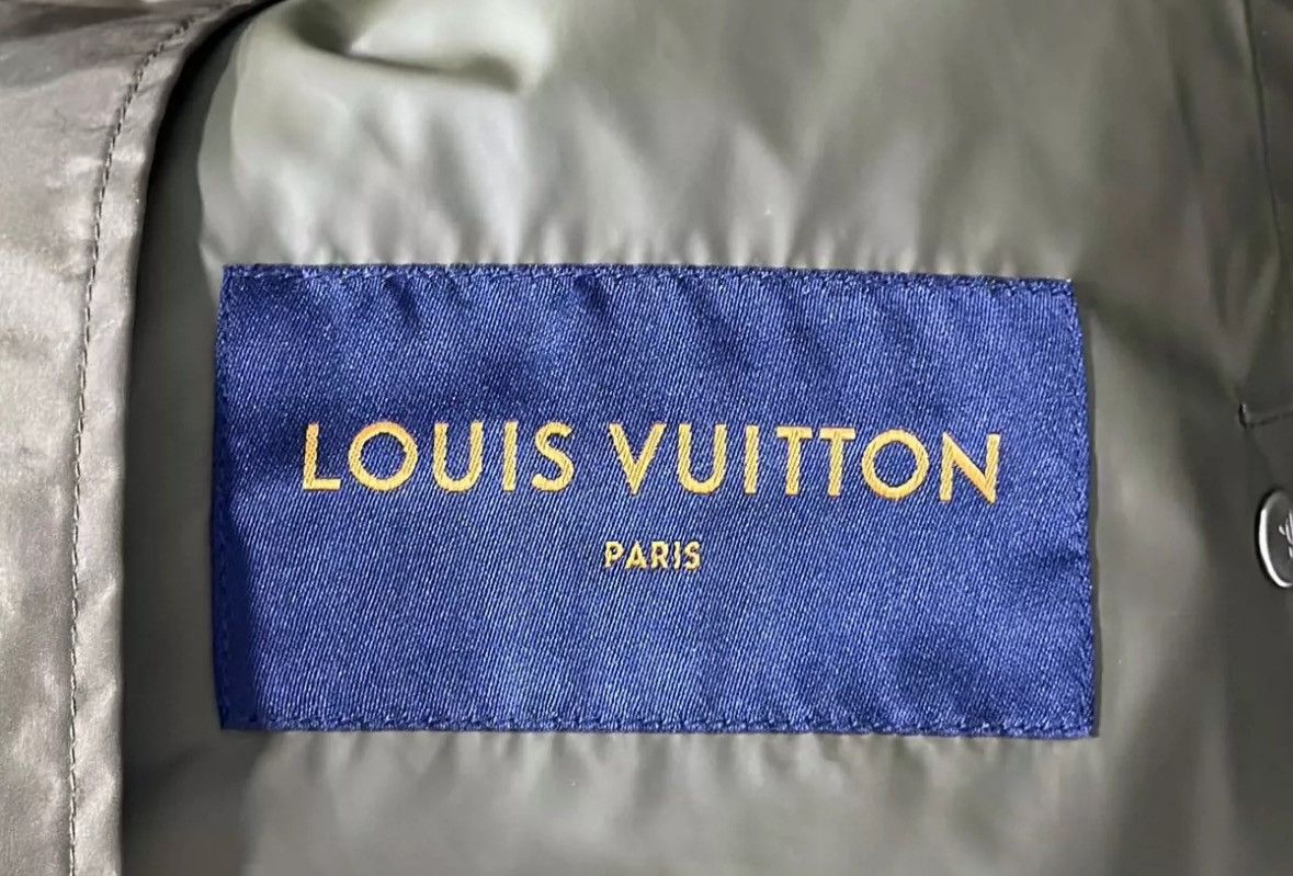 Louis Vuitton LOUIS VUITTON Windproof hanging assault suit Size US M / EU 48-50 / 2 - 8 Thumbnail