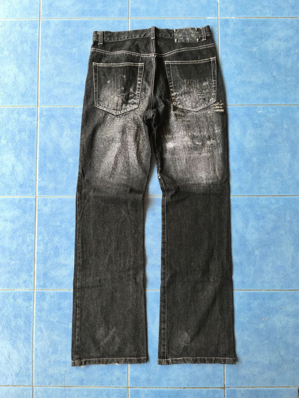 If Six Was Nine Berning Sho Flared Distressed Jeans Size US 31 - 2 Thumbnail