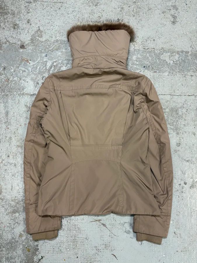 Gucci AW2005 Gucci Fur Collar Beige Jacket Size S / US 4 / IT 40 - 6 Thumbnail