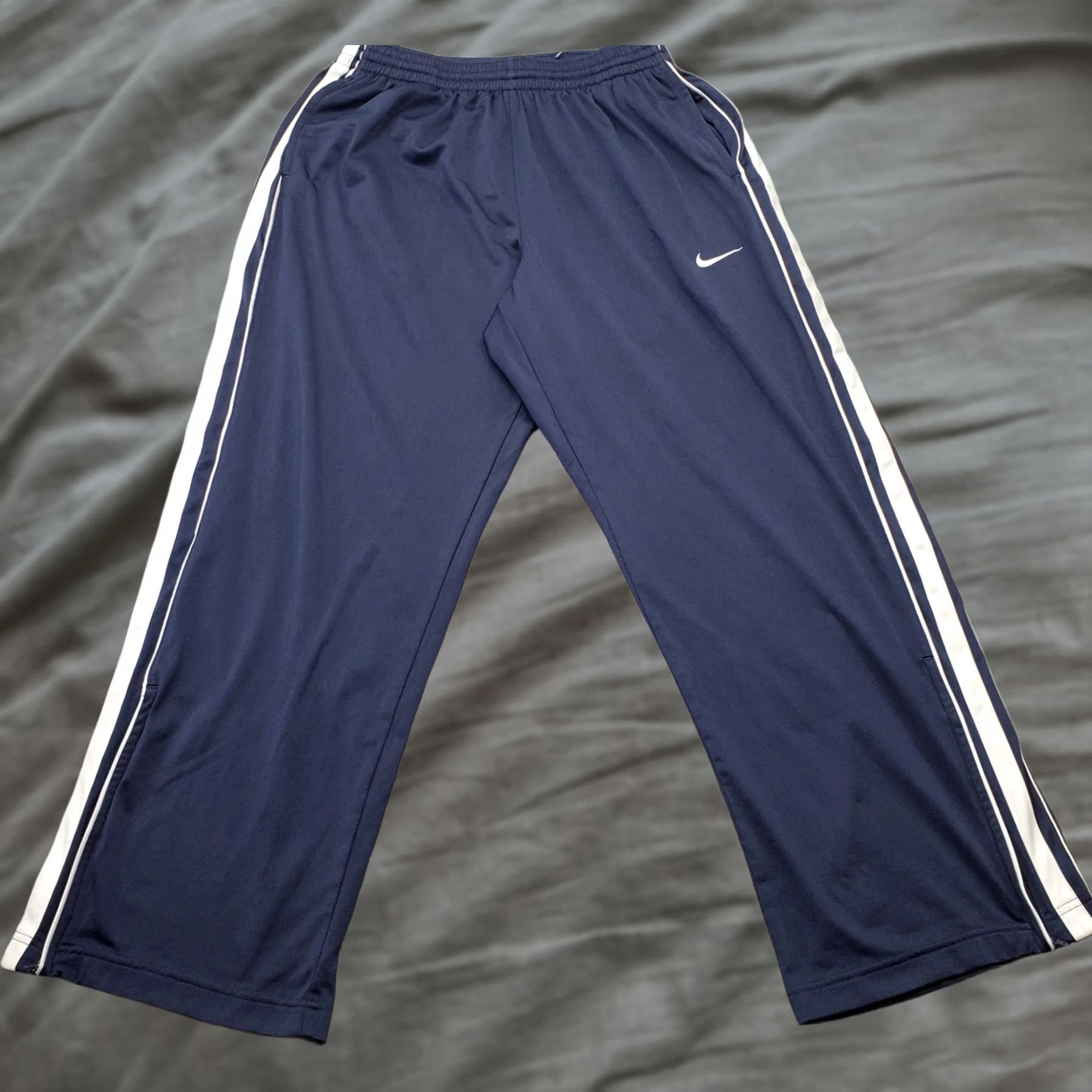 Nike Nike Basketball Performance Sweatpants Men M Multi Striped Activewear Drawstring Size US 31 - 1 Thumbnail