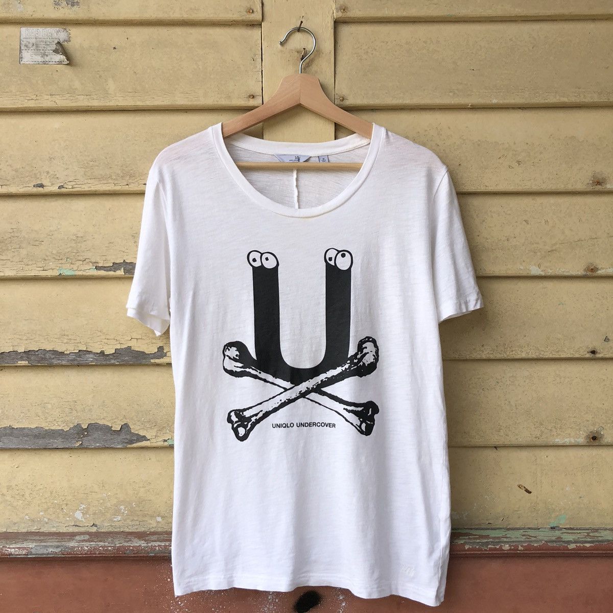 Undercover Japanese Brand Uniqlo x Undercover Tshirt Size M / US 6-8 / IT 42-44 - 1 Thumbnail