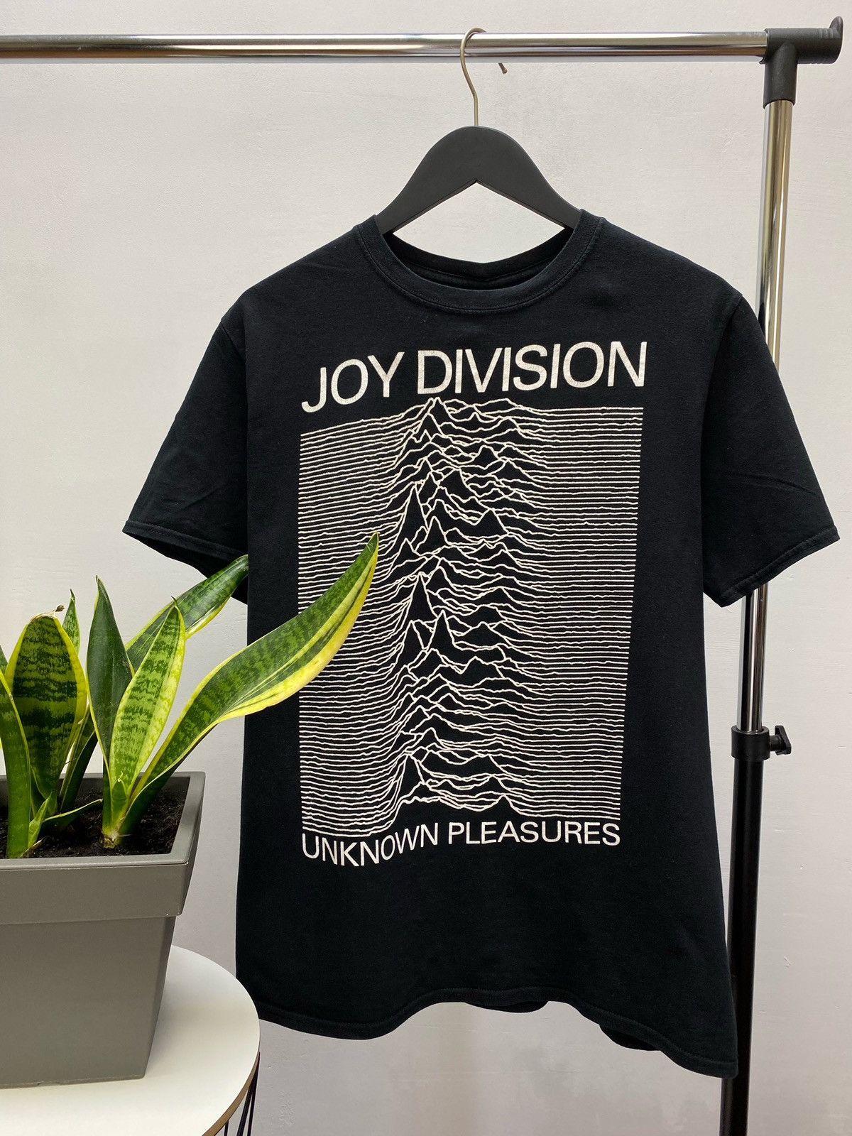 Band Tees × Joy Division Joy Division Unknown Pleasures Band T Shirt Size US L / EU 52-54 / 3 - 1 Thumbnail