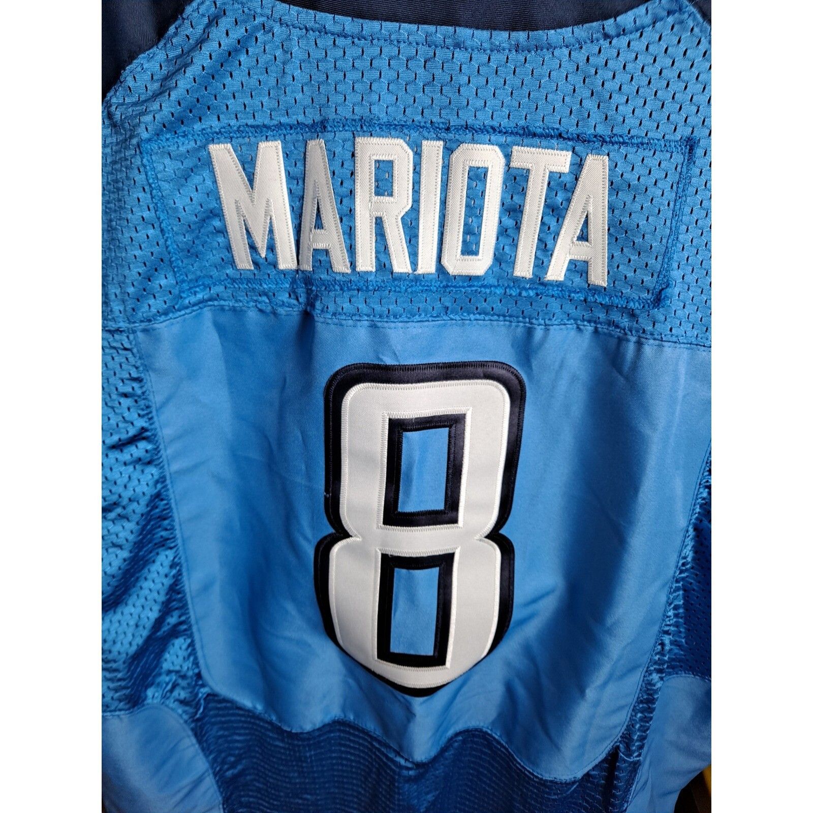 Nike Nike NFL Tennessee Titans Mariota #8 Jersey Football Light B Size US XL / EU 56 / 4 - 6 Thumbnail