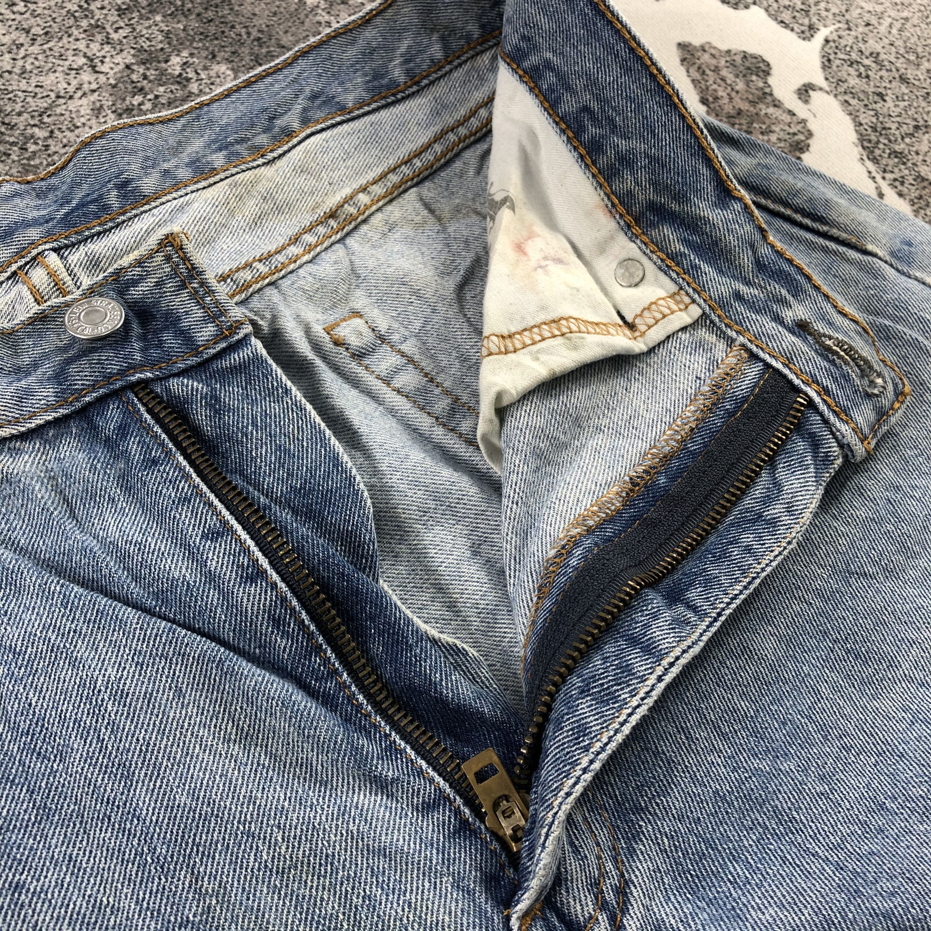 Levi's Vintage Levis 505 Jeans Medium Wash Denim KJ953 Size US 36 / EU 52 - 14 Thumbnail