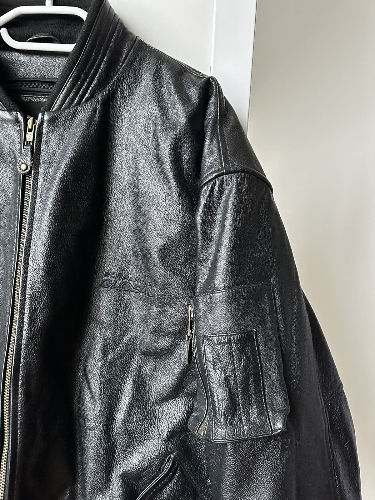 Japanese Brand Vintage Black Leather Boxy Bomber Jacket Kanye West Style Size US XL / EU 56 / 4 - 6 Thumbnail