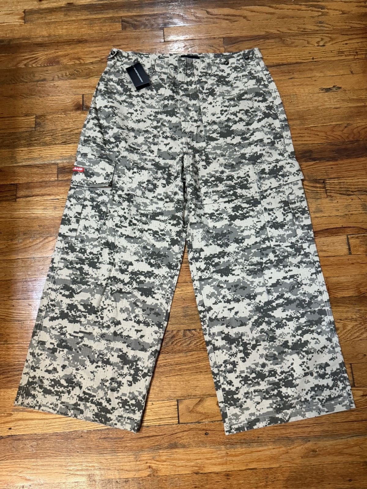 The GV Gallery The Gv Gallery Raspberry Hills Digital Camo Pants Digi Large Size US 36 / EU 52 - 1 Thumbnail