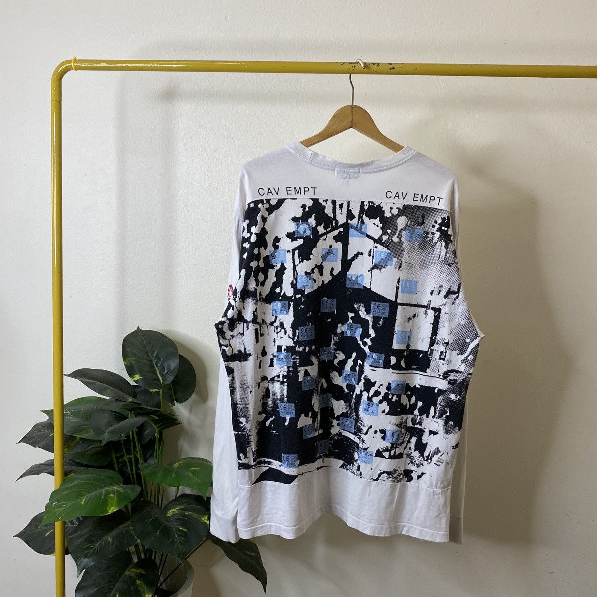 Cav Empt 2016 Spring Summer Collection Long Sleeve Tshirt Size US XL / EU 56 / 4 - 1 Thumbnail