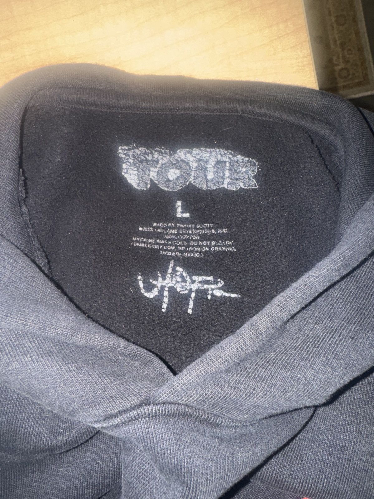 Designer × Travis Scott × Vintage Travis Scott Circus Maximus Tour Hoodie -Black size L Size US L / EU 52-54 / 3 - 5 Thumbnail