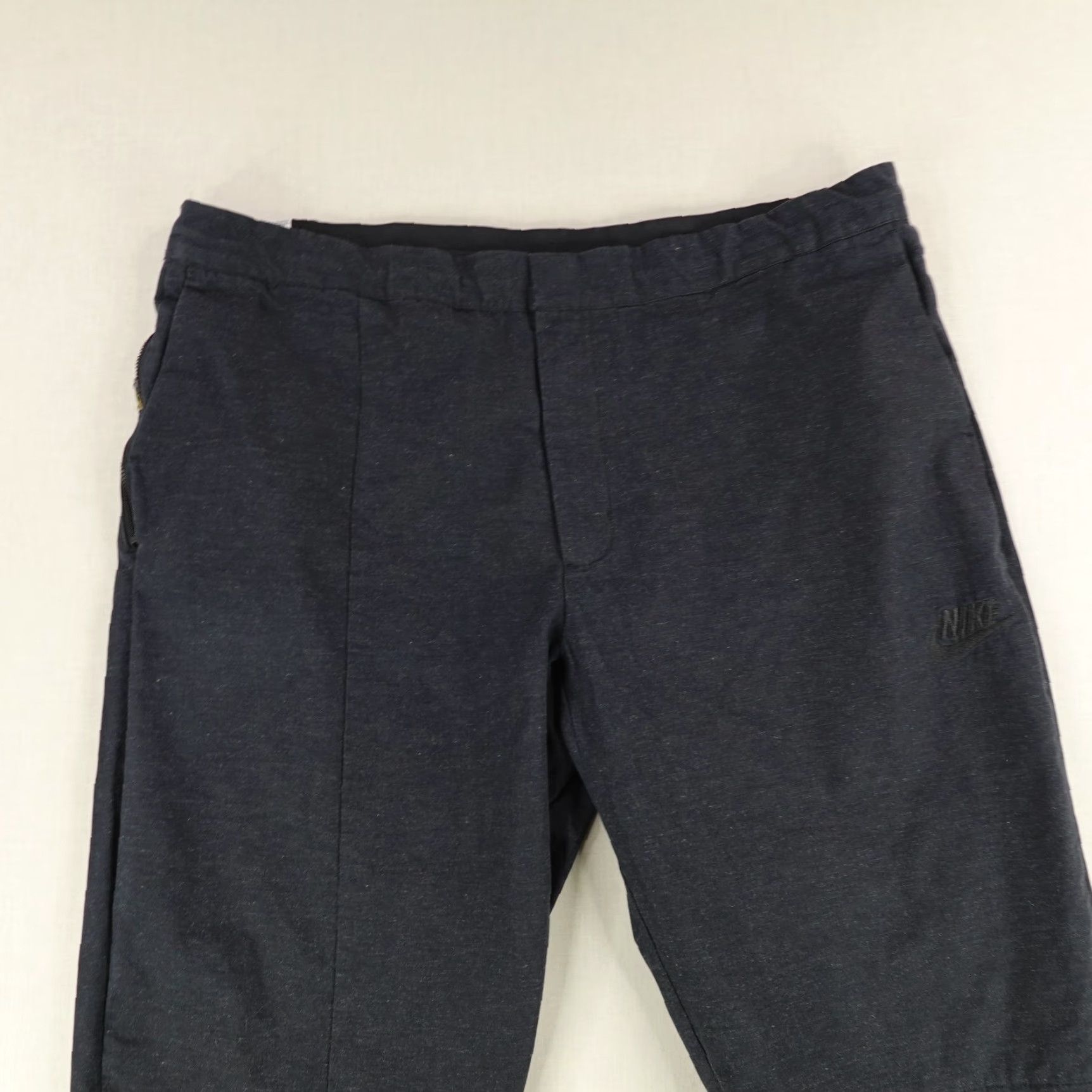 Nike Nike Pants Mens 42 Black Chino Straight Leg Trousers Flat Front Drawstring Zip Nike Logo Casual Workwear 90s (if applicable) Mens Size US 42 / EU 58 - 2 Thumbnail