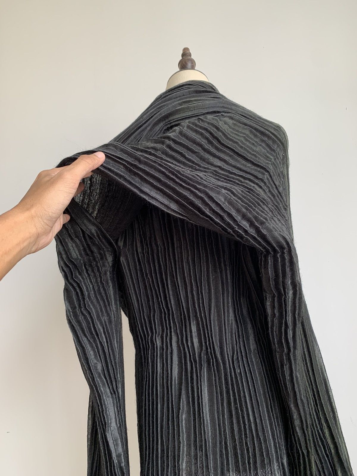 Issey Miyake Issey Miyake PERMANENTE Crease Pleated Tops Size M / US 6-8 / IT 42-44 - 10 Thumbnail