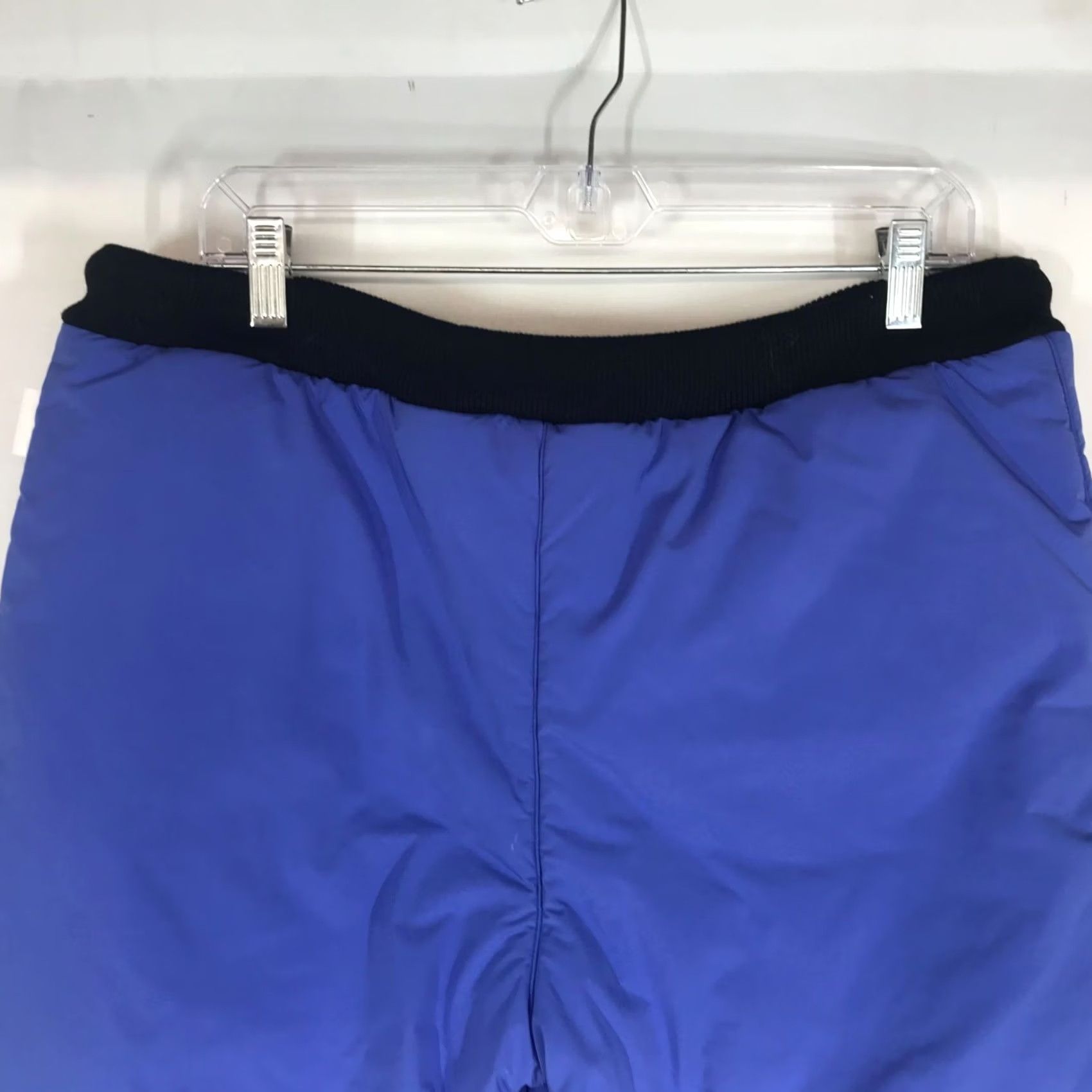 Adidas Final Answer: ADIDAS - MEN'S MEDIUM - BLUE POLYESTER PUFFER SHORTS Size US 31 - 5 Thumbnail