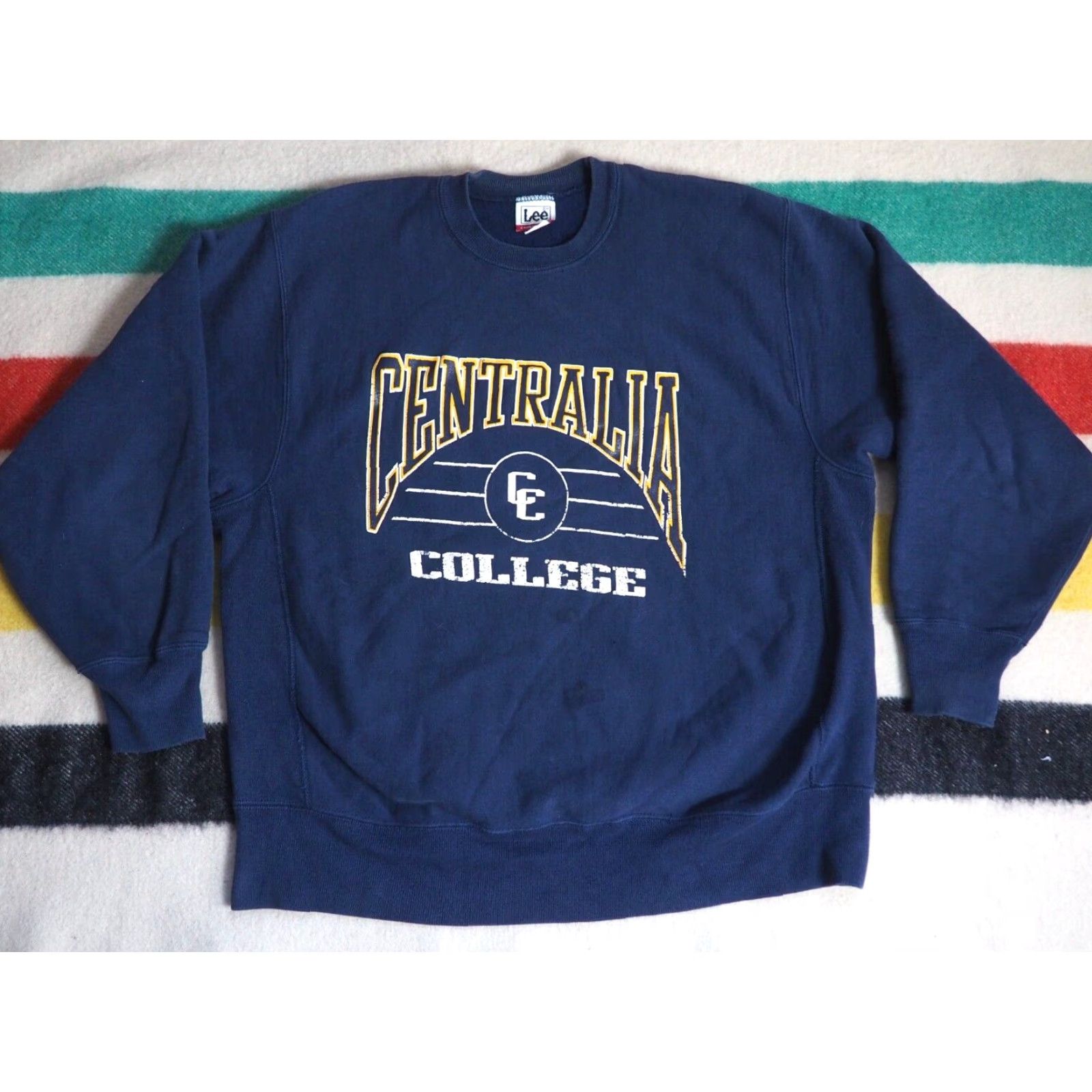 Lee VINTAGE Lee Sweatshirt Centralia College Blue Pullover Sweatshirt XL 90s Logo Graphic Print Men Size US XL / EU 56 / 4 - 2 Thumbnail