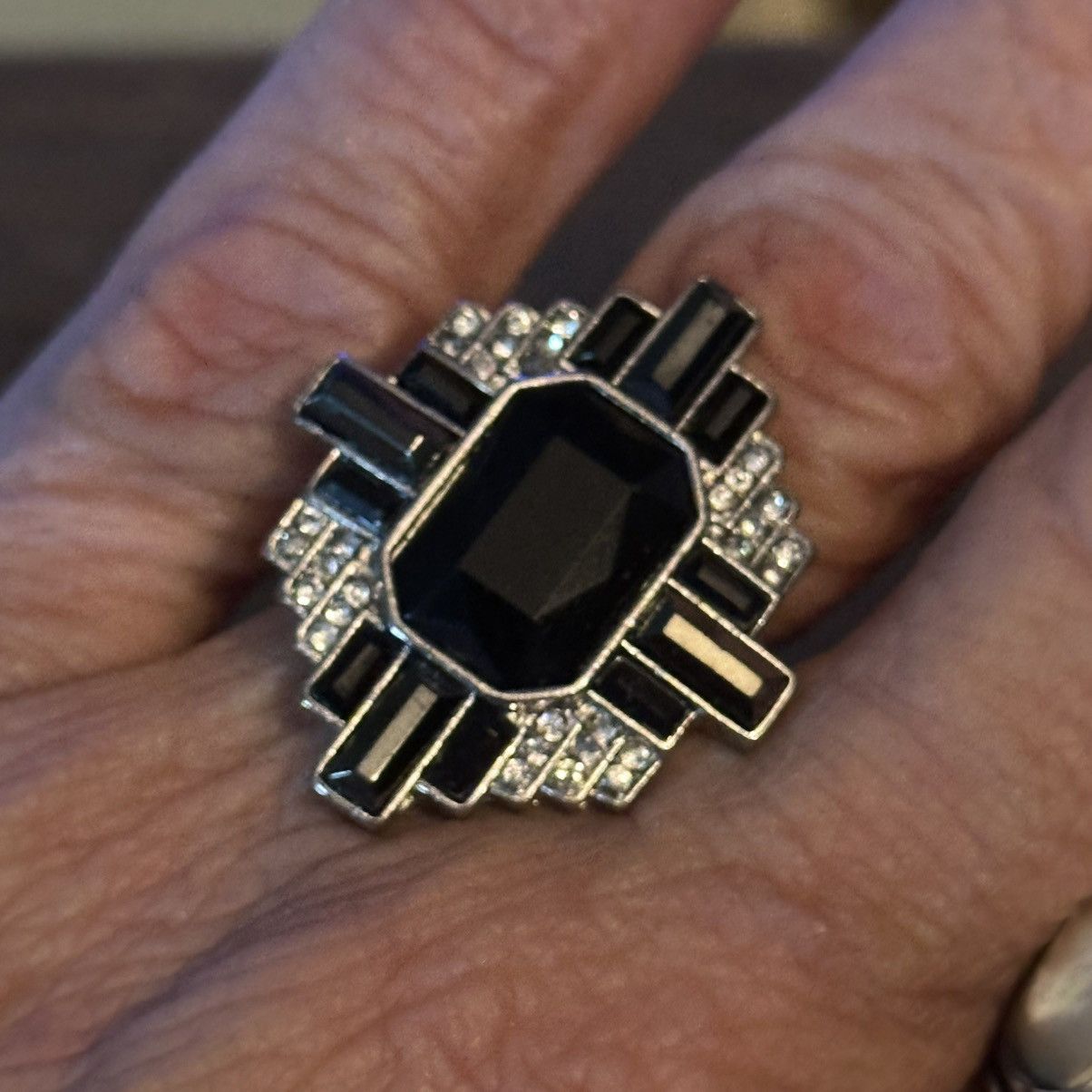 Vintage Vintage Art Deco silver tone black and clear gemstone ring Size ONE SIZE - 4 Thumbnail