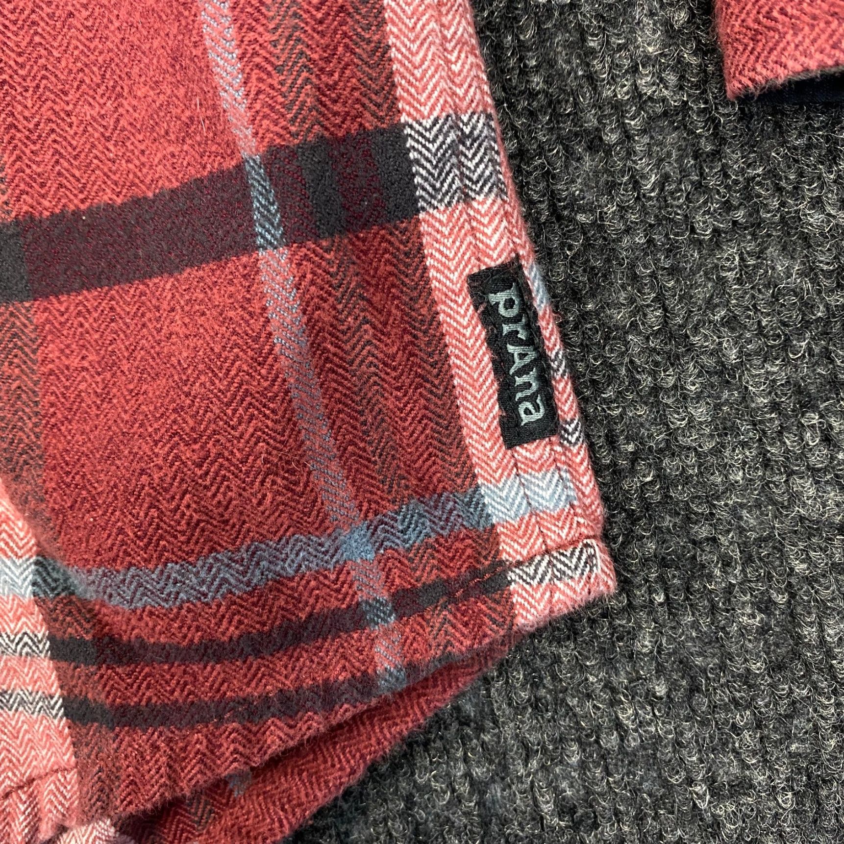 Prana VINTAGE prAna Shirt Plaid Flannel Button-Up Red L Large Collared Heavy Outdoor Mens Size US L / EU 52-54 / 3 - 4 Thumbnail