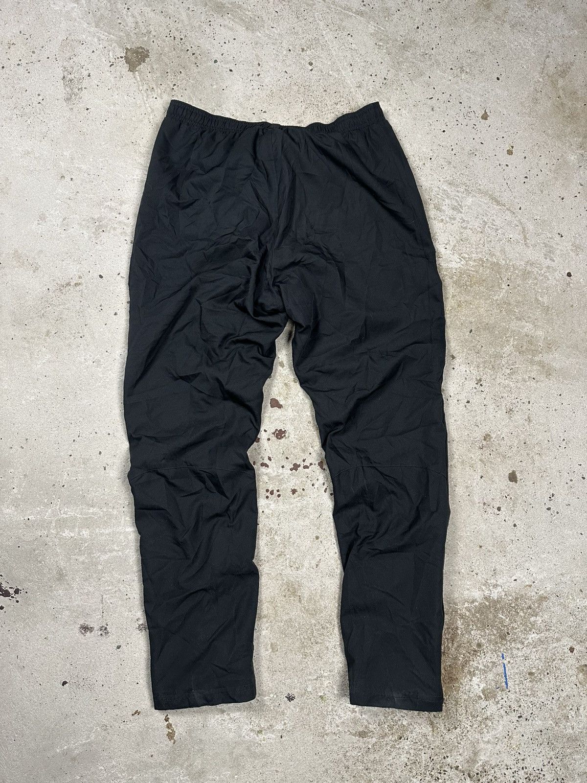 Nike Vintage Nike Black Track Pants Swoosh y2k Size US 33 - 2 Thumbnail