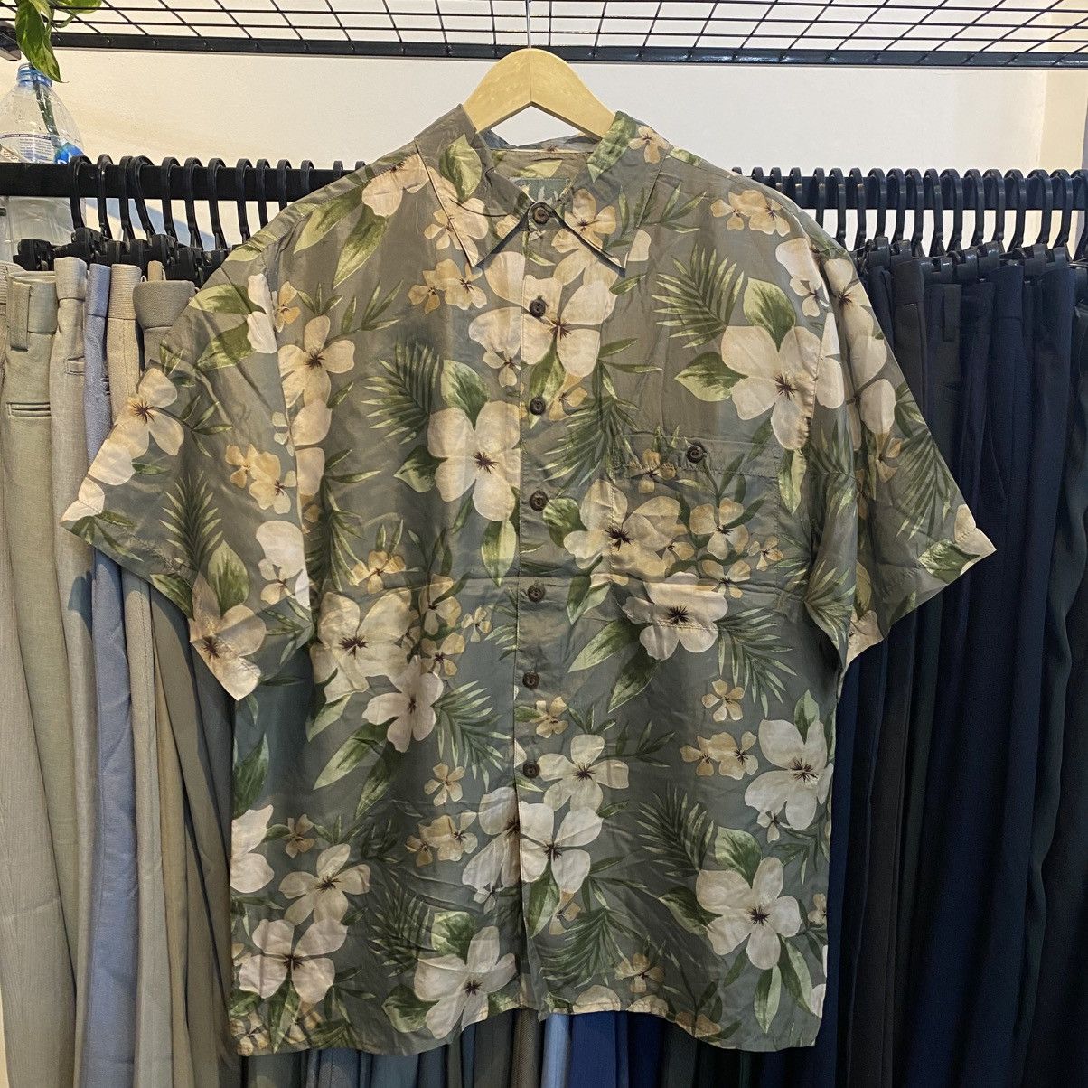 Vintage Hawaiian shirt by silk traders shirt 100% silk Size US L / EU 52-54 / 3 - 3 Thumbnail