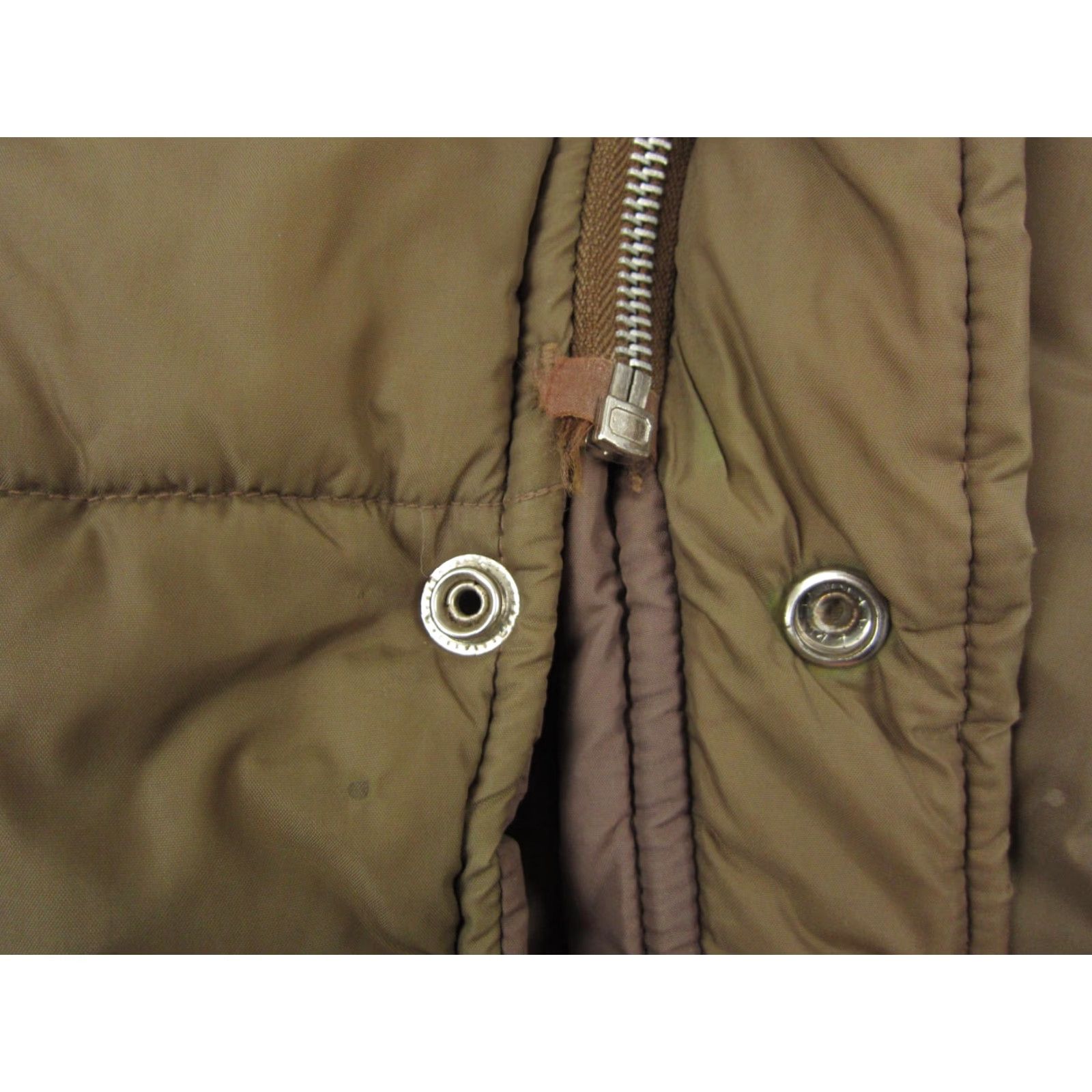 Vintage VINTAGE Pioneer Jacket Womens XL Brown 60s 70s Puffer Quilted Hooded Regular Long Sleeve Zip Coat Size XL / US 12-14 / IT 48-50 - 4 Thumbnail