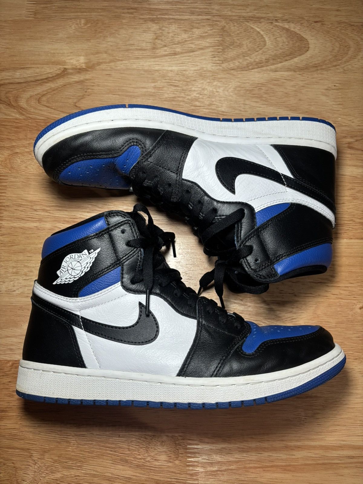 Jordan Brand × Nike Nike Air Jordan 1 Retro High OG “Royal Toe” Size 10.5 Size US 10.5 / EU 43-44 - 4 Thumbnail