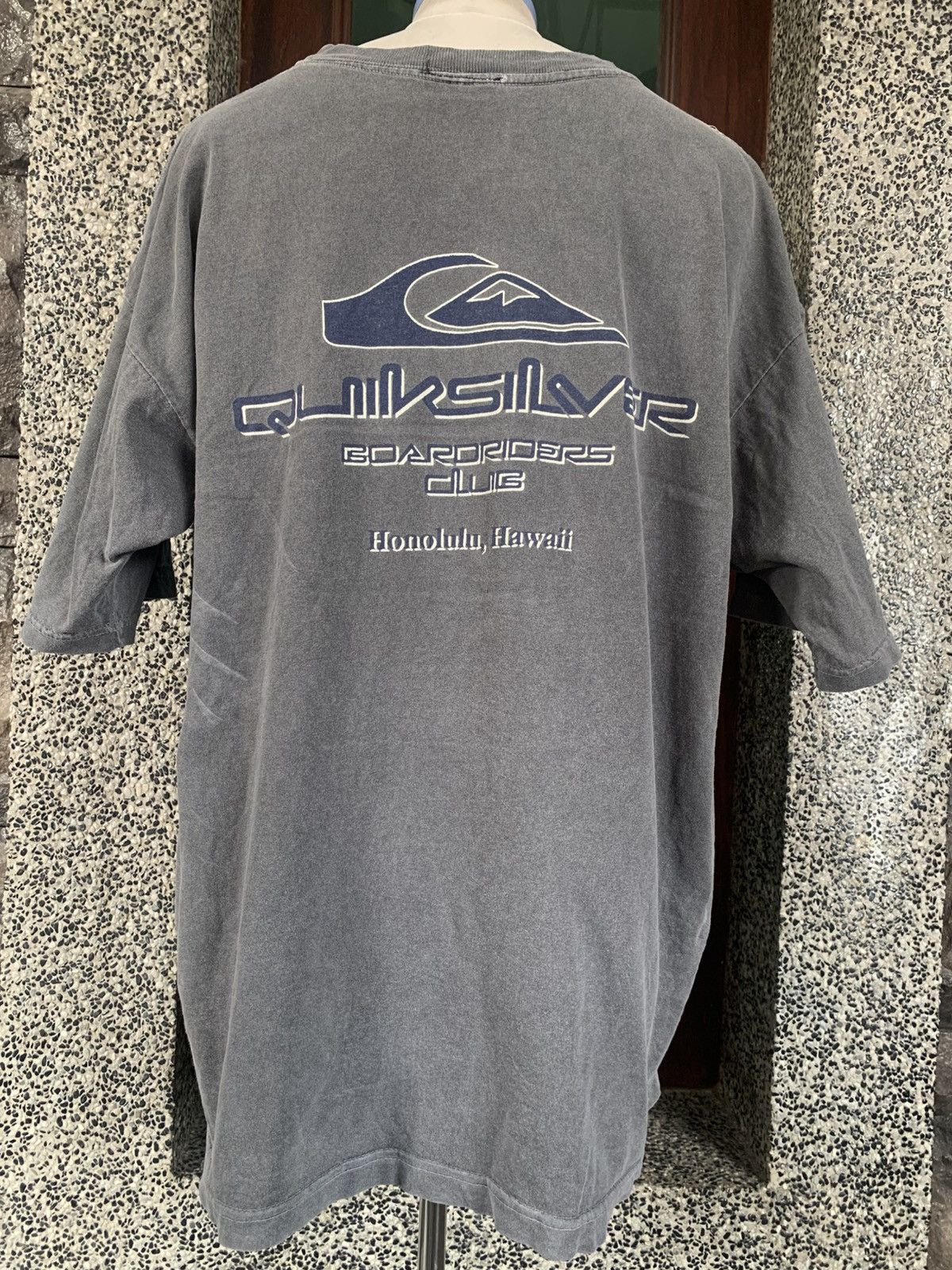 Quiksilver Vintage 90s Quiksilver Board Riders Club Surf Surfing Tshirt Size US M / EU 48-50 / 2 - 1 Thumbnail