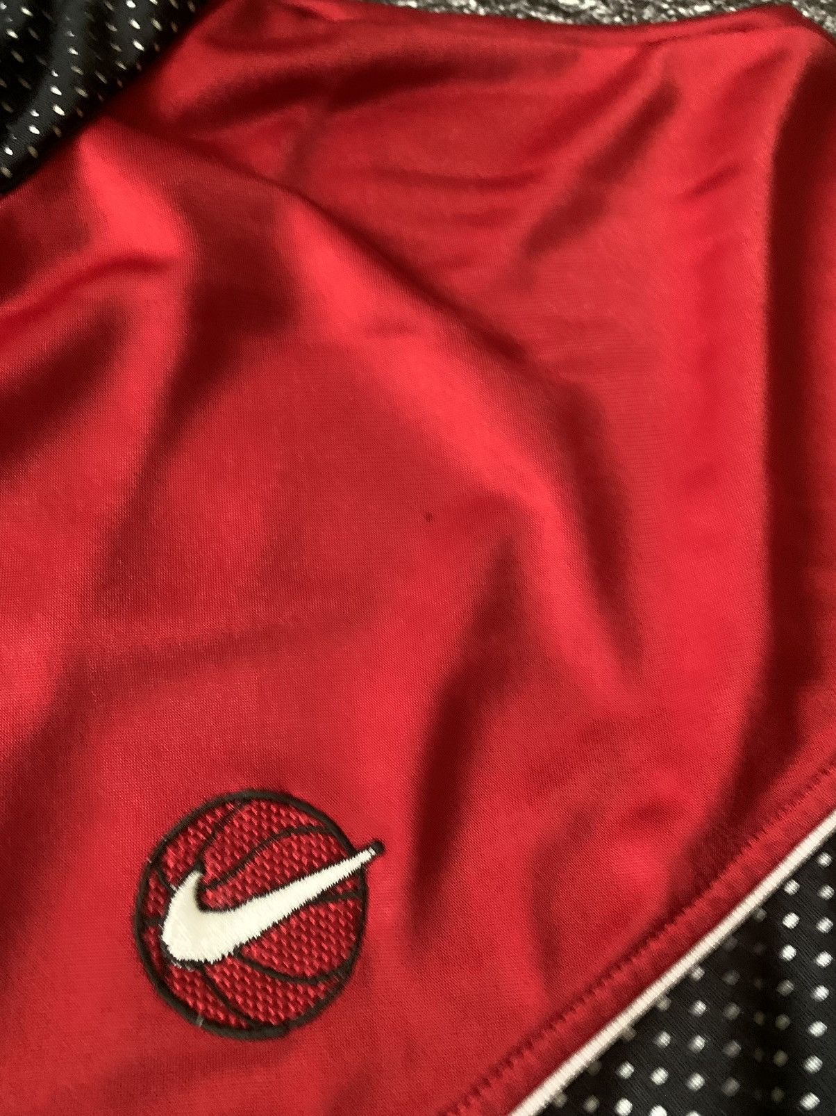 Nike Vintage Nike Basketball Track Top Zip Jacket Size US XL / EU 56 / 4 - 7 Thumbnail