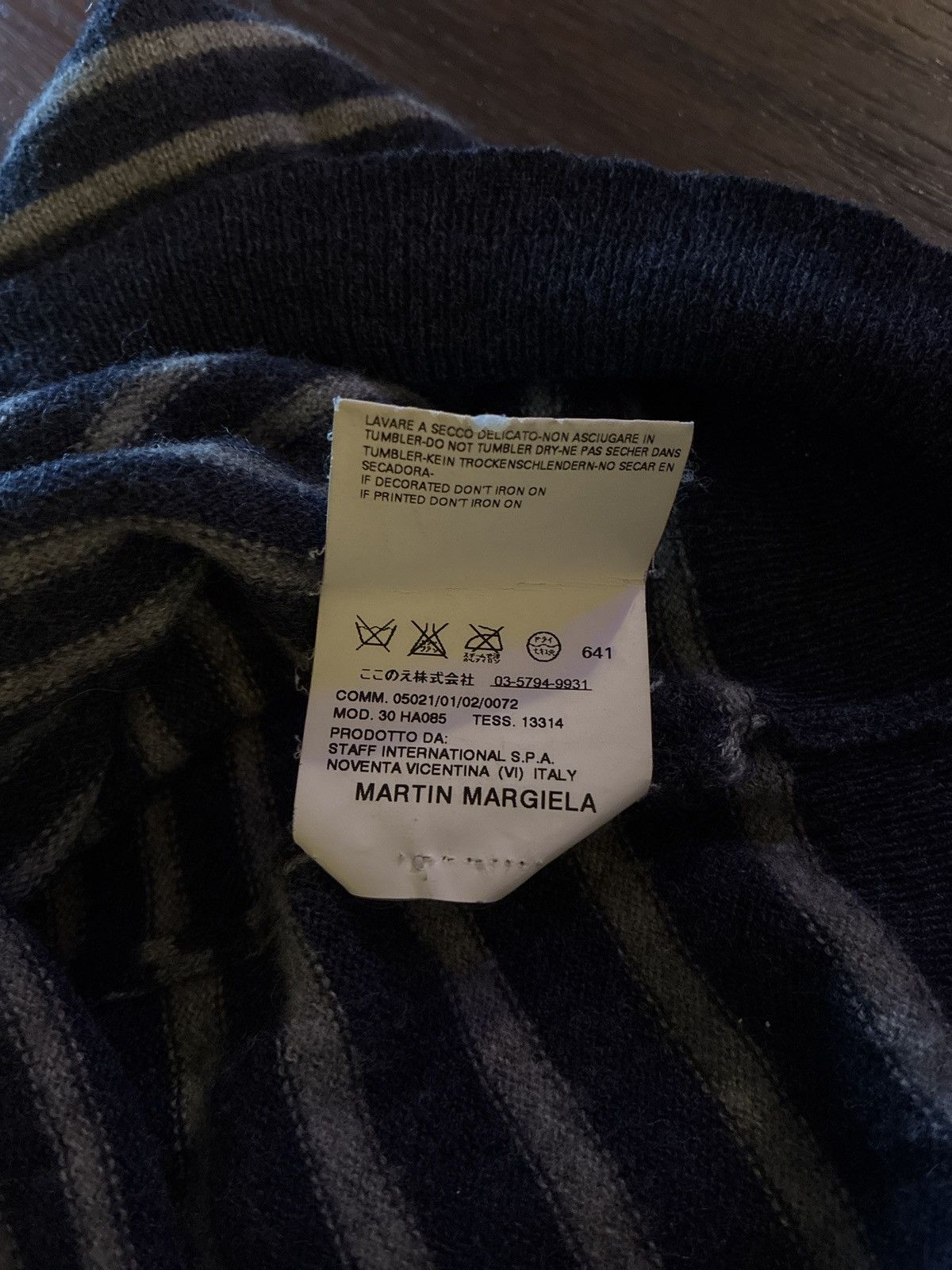 Maison Margiela 2002 Maison Margiela Horizontal Striped Sweater Size US S / EU 44-46 / 1 - 6 Thumbnail