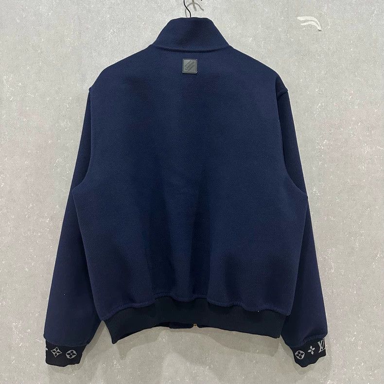 Louis Vuitton Louis Vuitton Dark Blue Full Logo Wool Reversible Jacket Size US L / EU 52-54 / 3 - 4 Thumbnail