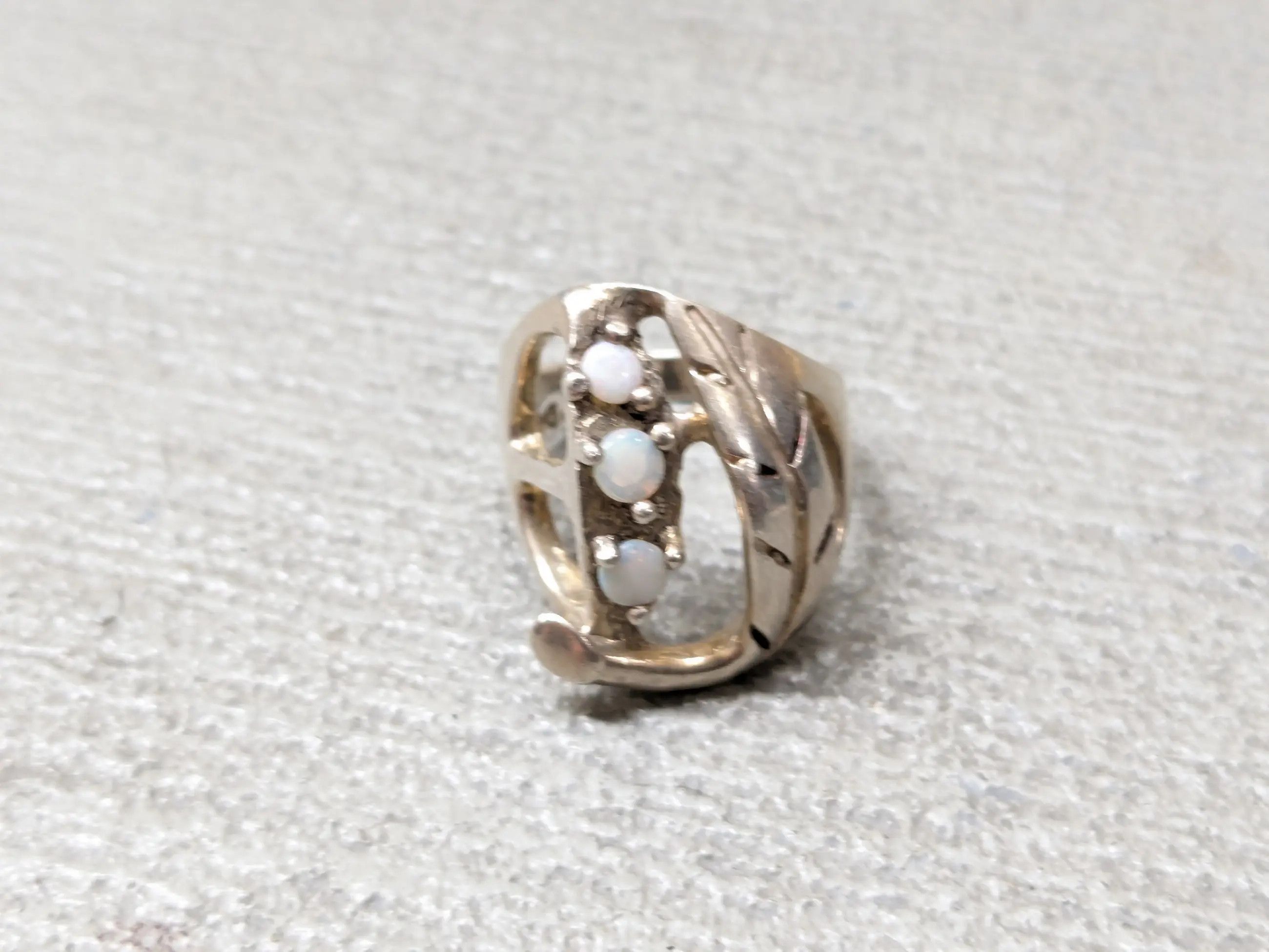 Jewelry × Sterling Silver Vintage Sterling Silver Ring Opal 9 Leaf Native Indian Taxco Size ONE SIZE - 3 Thumbnail