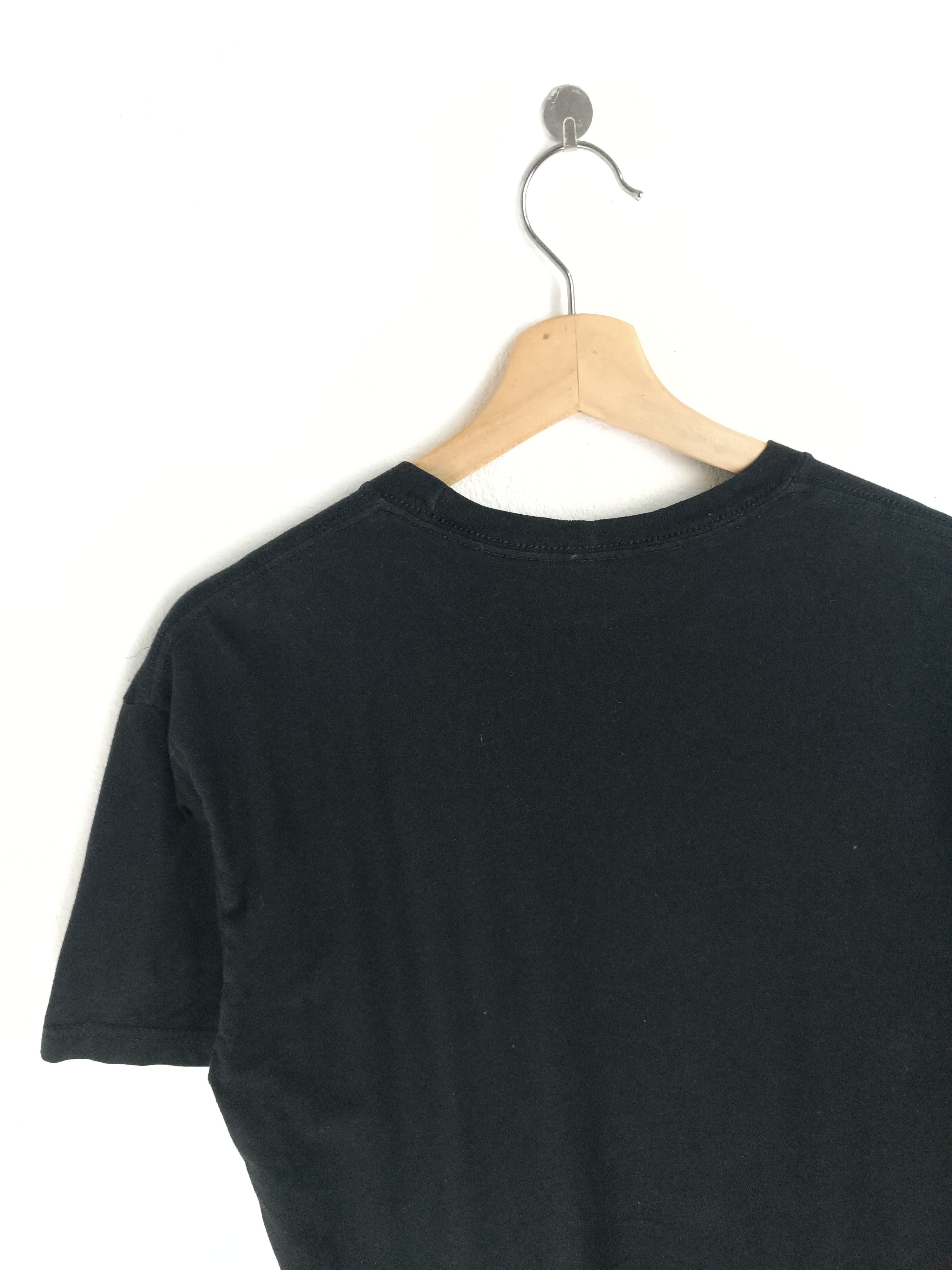 Vintage VINTAGE SUSPIRIA MOVIE JAPANESE FONT FADED VERY RARE TEE Size US M / EU 48-50 / 2 - 13 Thumbnail