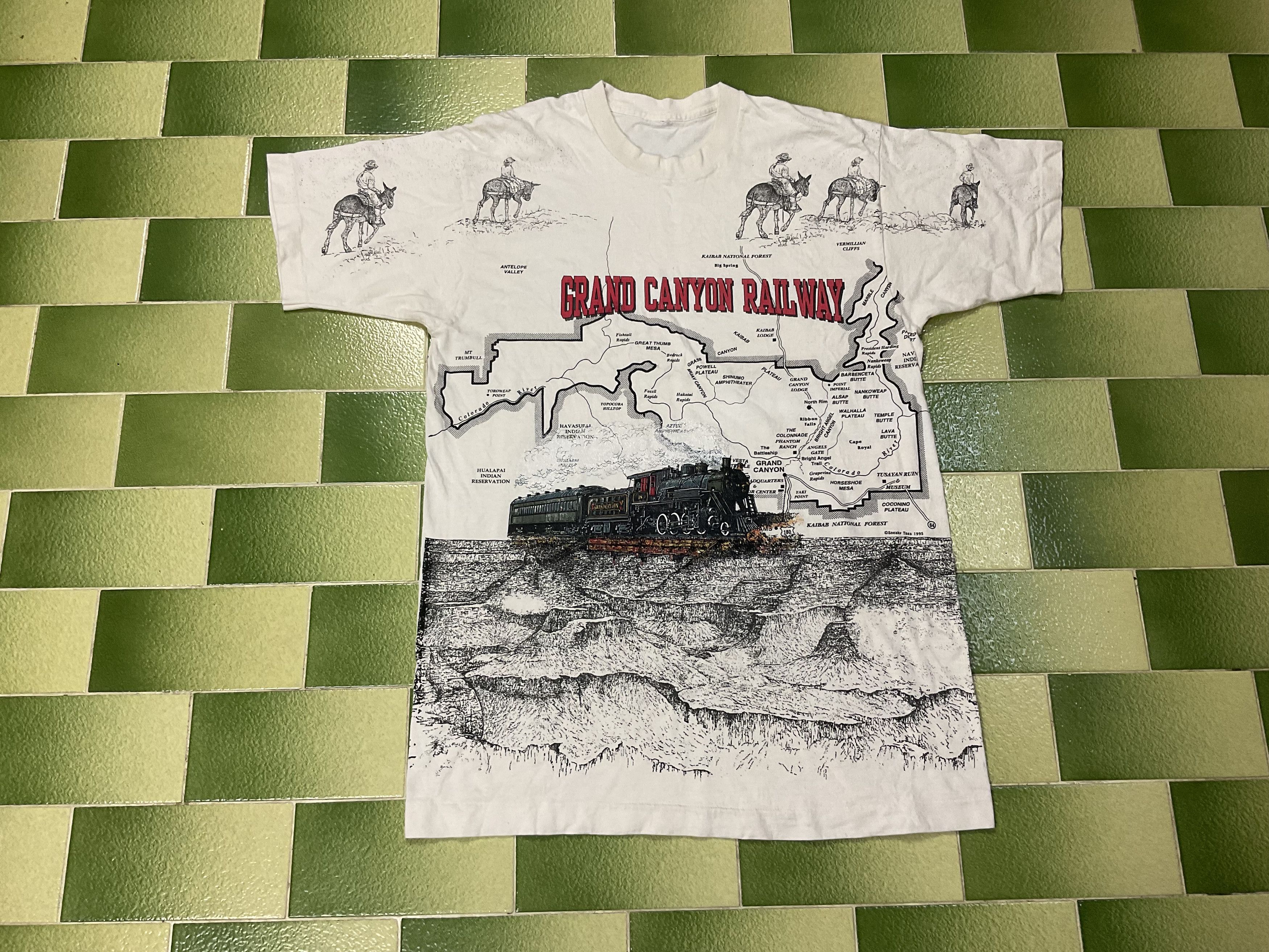 Vintage Vintage 1995 Grand Canyon Railway All Over Print T-Shirt Size US L / EU 52-54 / 3 - 1 Thumbnail