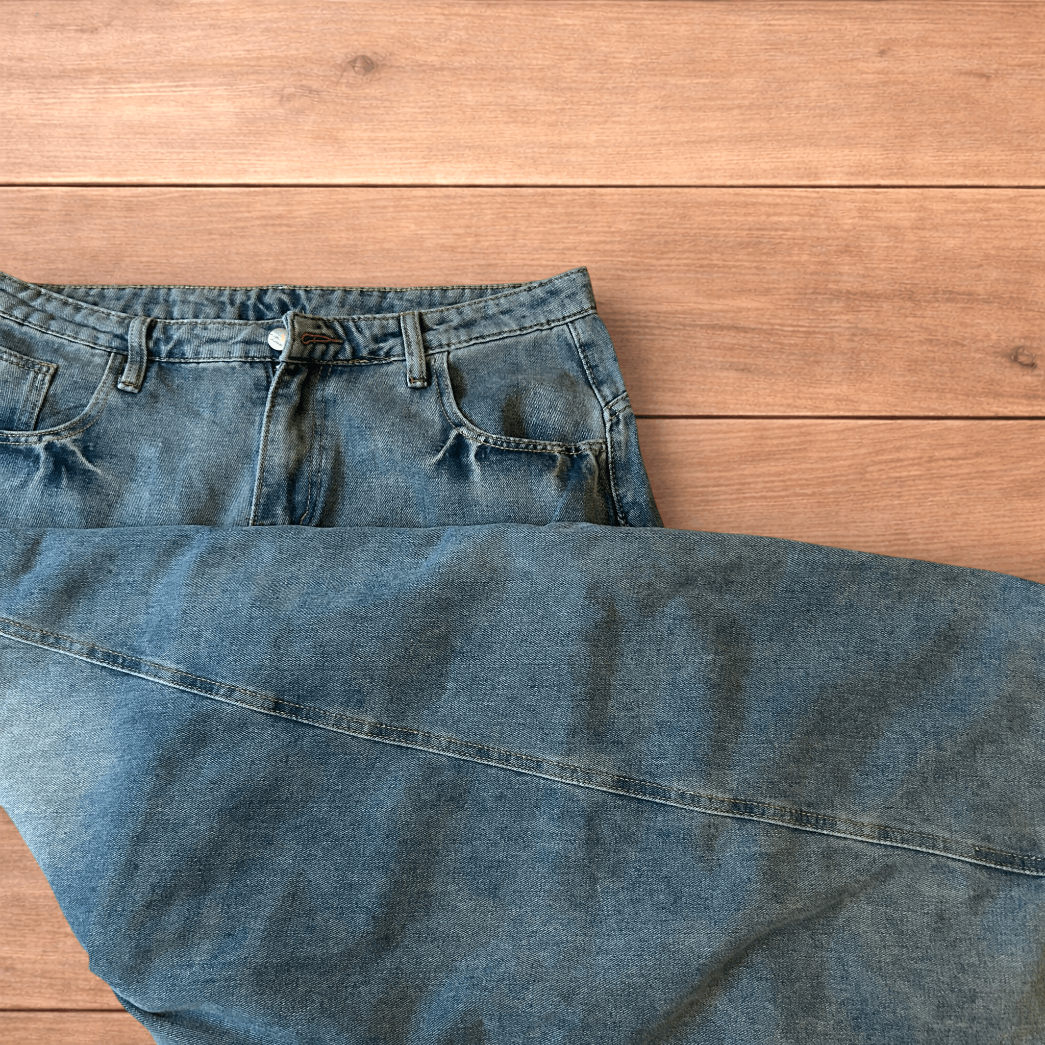 Japanese Brand Vintage style baggy wide leg skater jeans with fade in blue. Size US 34 / EU 50 - 5 Thumbnail