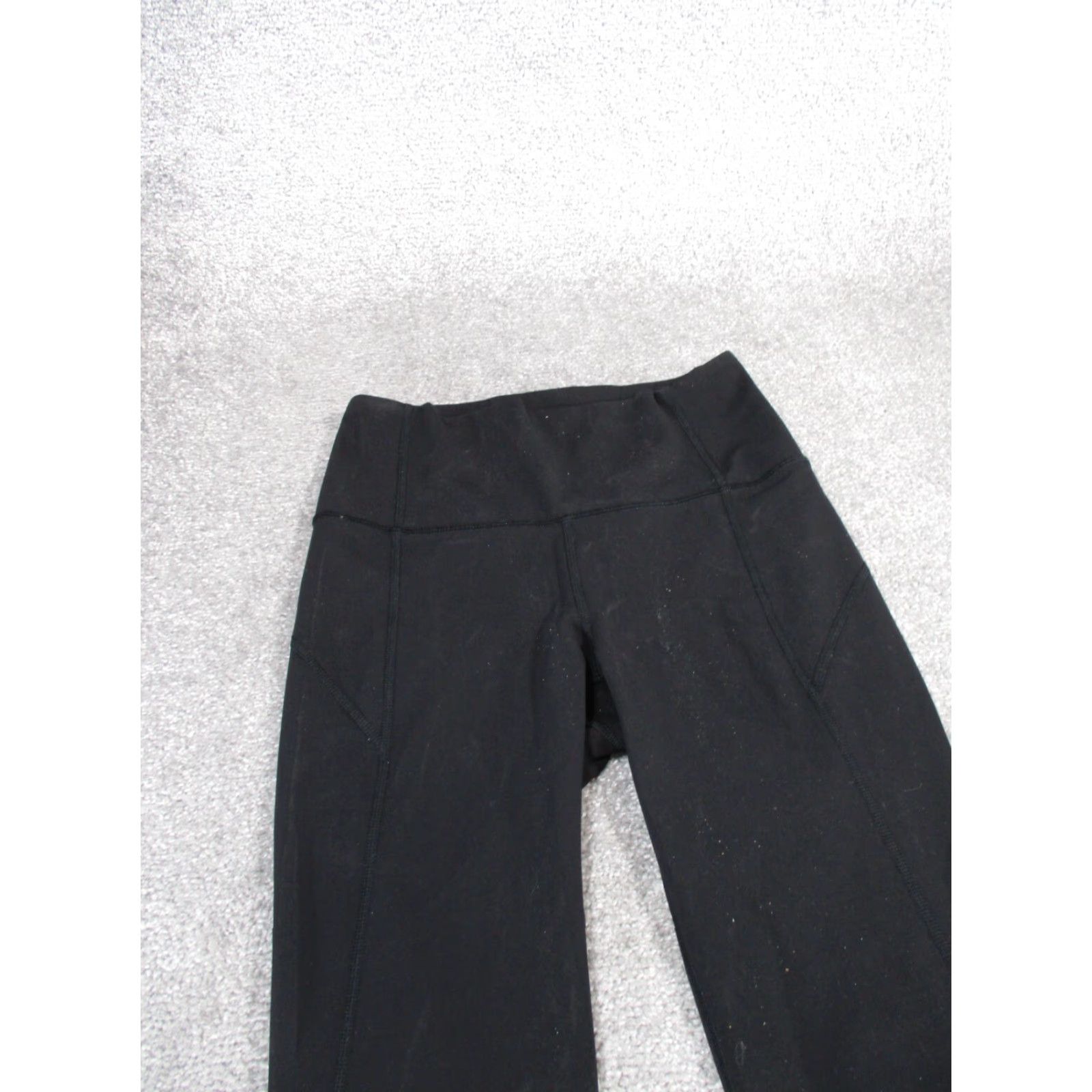 Lululemon VINTAGE Lululemon Leggings Womens 6 Crop Black Solid Yoga Athleisure Size 28" / US 6 / IT 42 - 2 Thumbnail