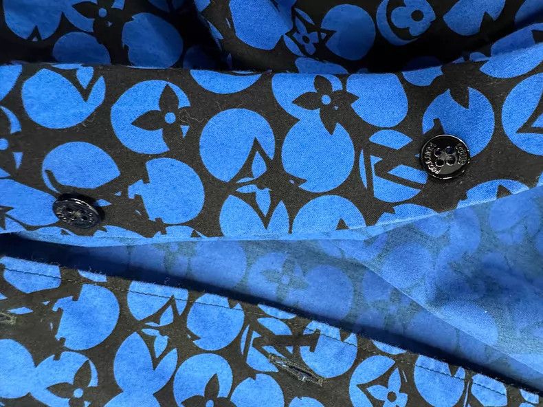 Louis Vuitton louis vuitton logo printed long sleeve shirt Size US S / EU 44-46 / 1 - 8 Thumbnail