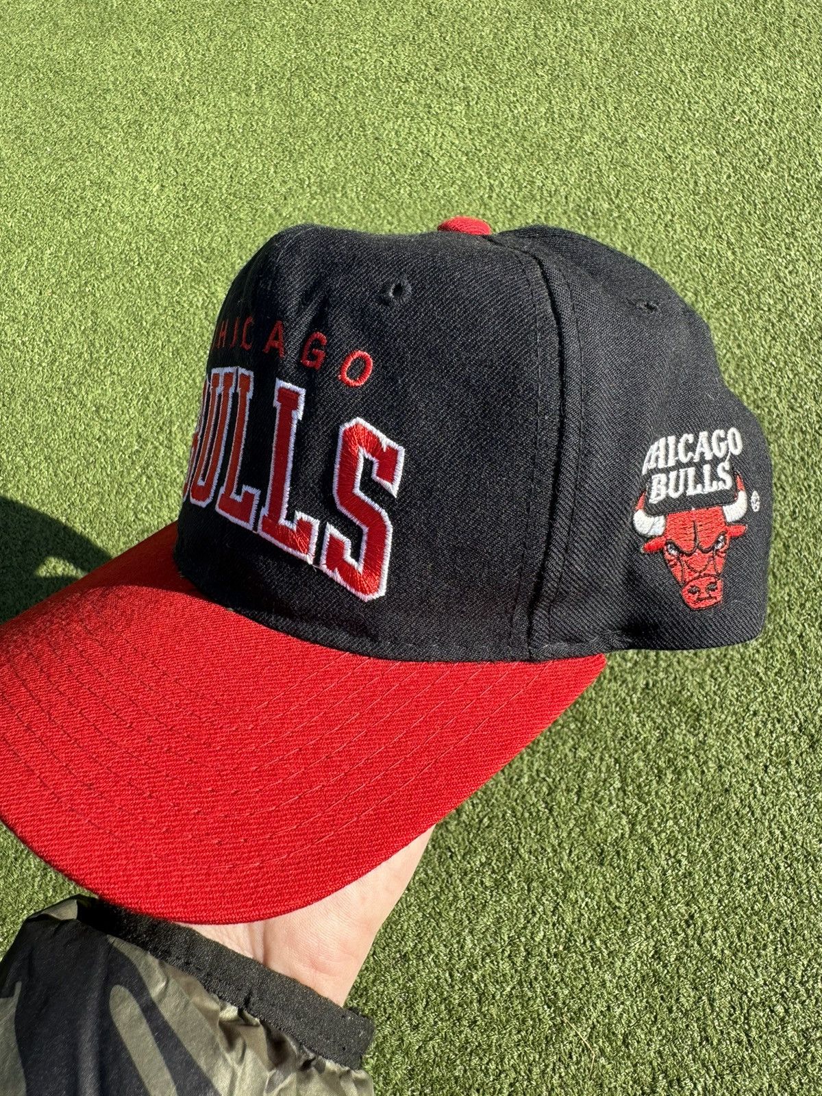 NBA × Starter 1990’s Vintage Starter Chicago Bulls Arch Snapback Size ONE SIZE - 2 Thumbnail