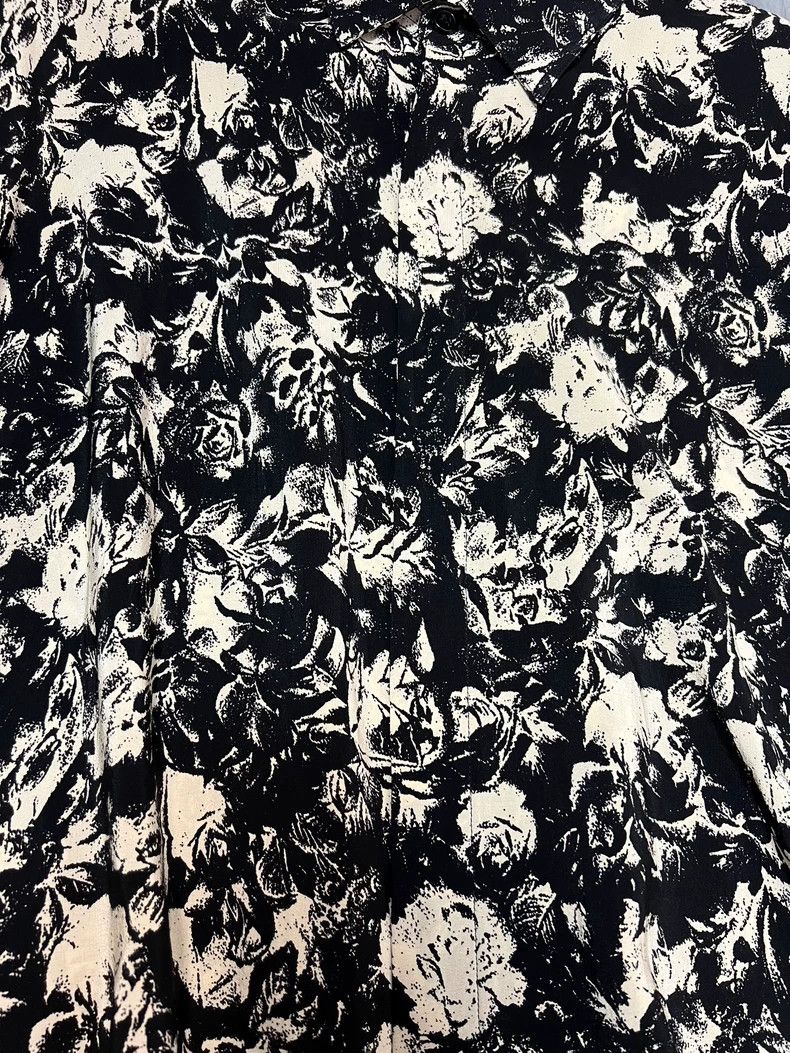 Saint Laurent Paris Saint Laurent Paris size 40 French black and white rose mu Size US XXS / EU 40 - 4 Thumbnail