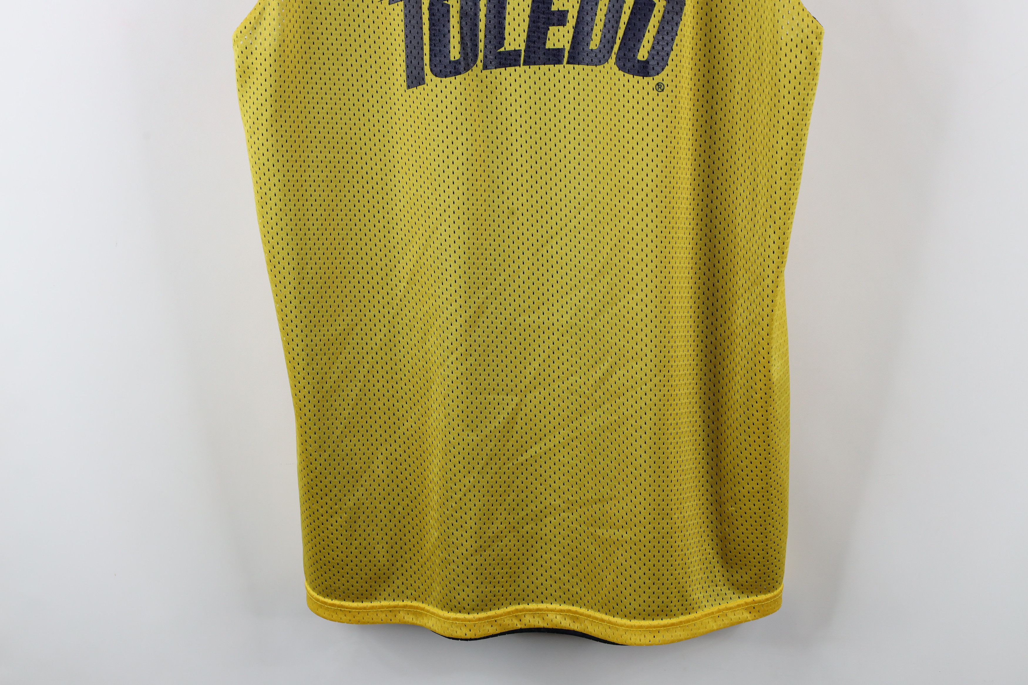 Vintage Vintage Reversible University of Toledo Basketball Jersey Size US L / EU 52-54 / 3 - 3 Thumbnail