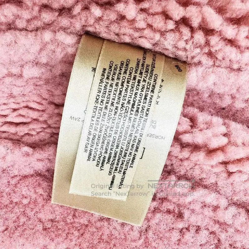 Burberry Burberry Pink Shearling Women's Coat. Size S / US 4 / IT 40 - 6 Thumbnail