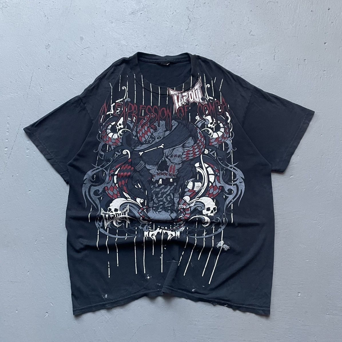 Tapout Vintage Y2K 'Expression of Combat' Skull Tapout T-Shirt Size US L / EU 52-54 / 3 - 1 Thumbnail