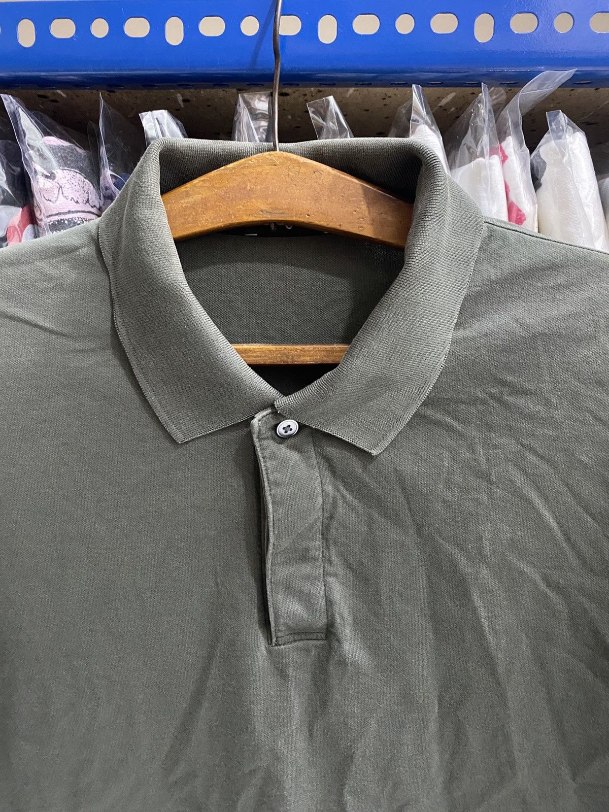 Uniqlo +J x UNIQLO TSHIRT Size US L / EU 52-54 / 3 - 2 Thumbnail