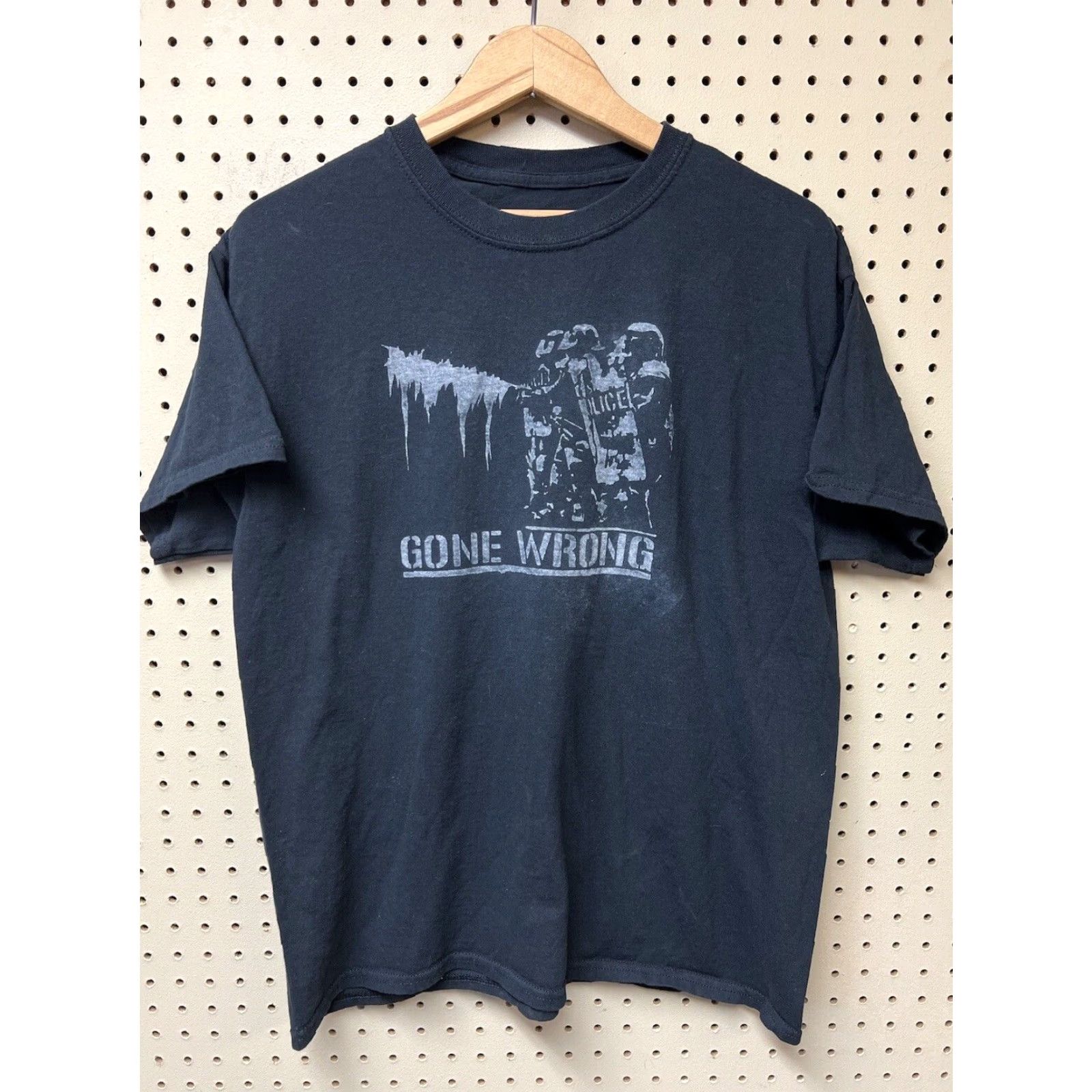Vintage Gone Wrong Band Tee Shirt Black Short Sleeve Men M Patch Punk Thrash Cotton Blend T-Shirt Crew Neck Vintage: No (reorder?) Size US M / EU 48-50 / 2 - 2 Thumbnail