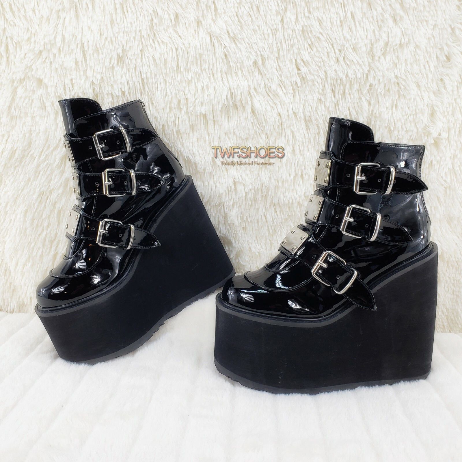 Demonia Cult DEMONIA Swing 105 Black Patent Multiple Buckle Ankle Boot 5. Size US 10 / IT 40 - 4 Thumbnail