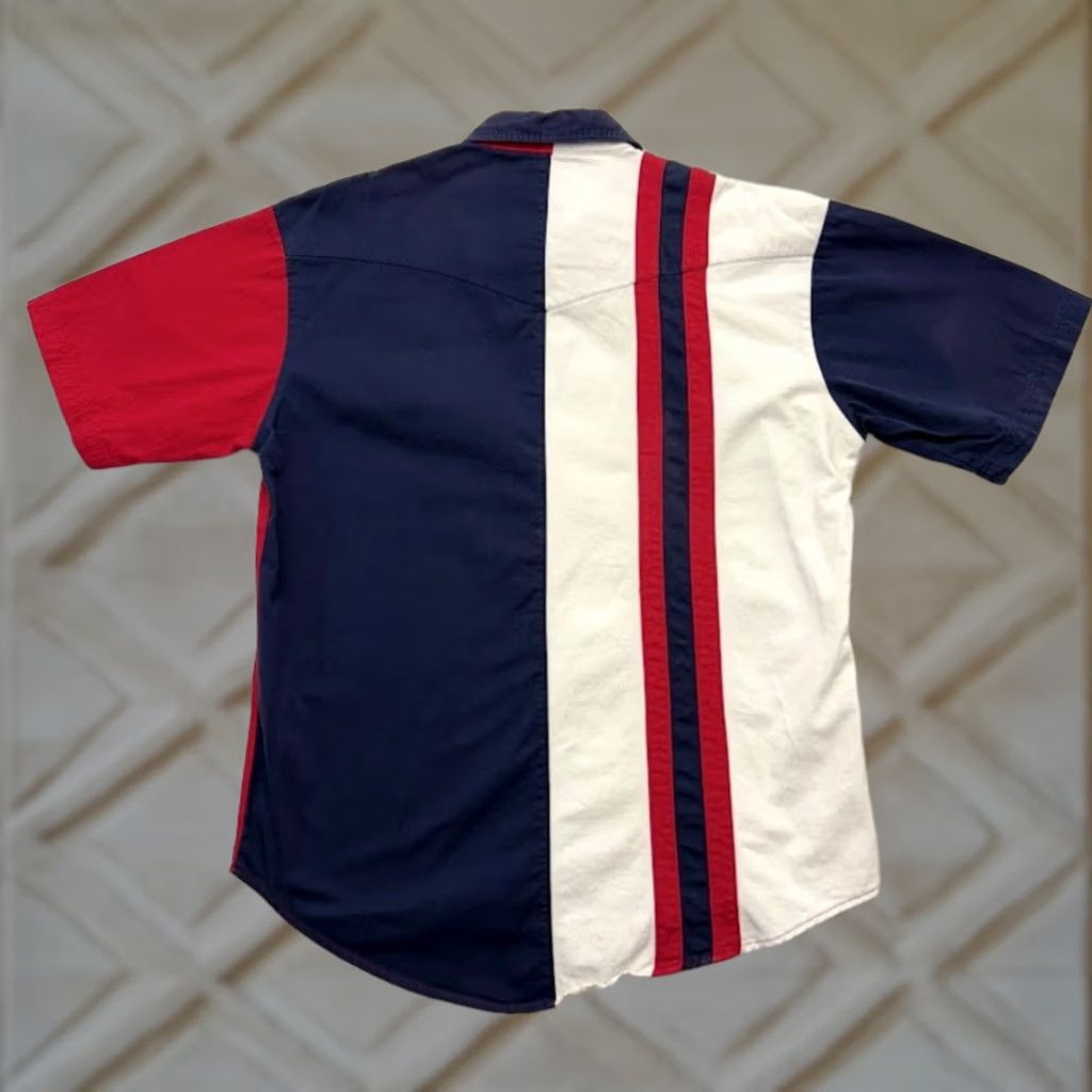 Wrangler VINTAGE Rustler Pearl Snap Red White Blue Western Shirt Embroidered Bull Size L Mens Short Sleeve Ranch Wrangler Size US L / EU 52-54 / 3 - 1 Thumbnail