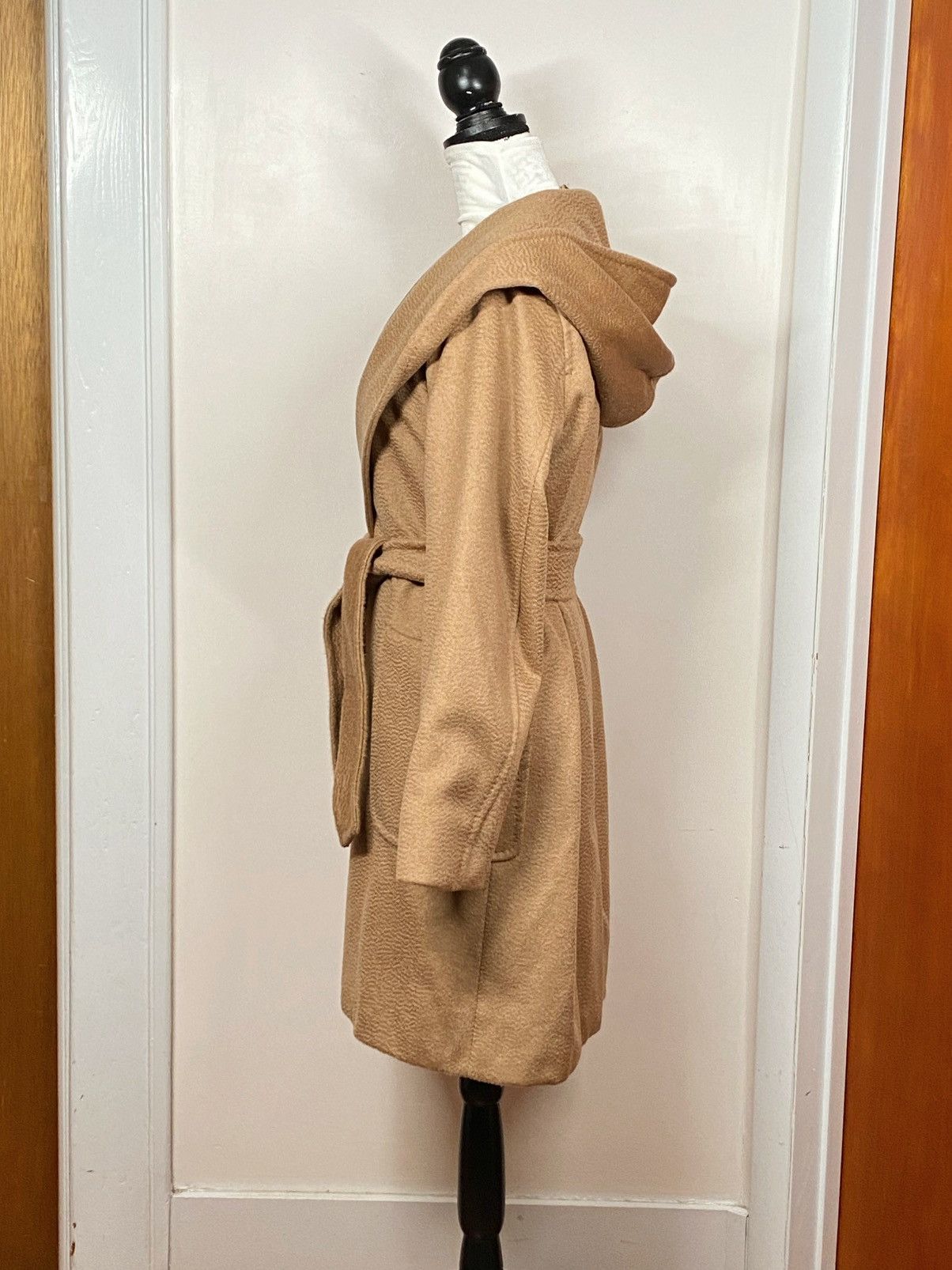 Max Mara Max Mara Rialto Camel Hair Belted Short Hooded Coat size 14 Size XL / US 12-14 / IT 48-50 - 8 Thumbnail