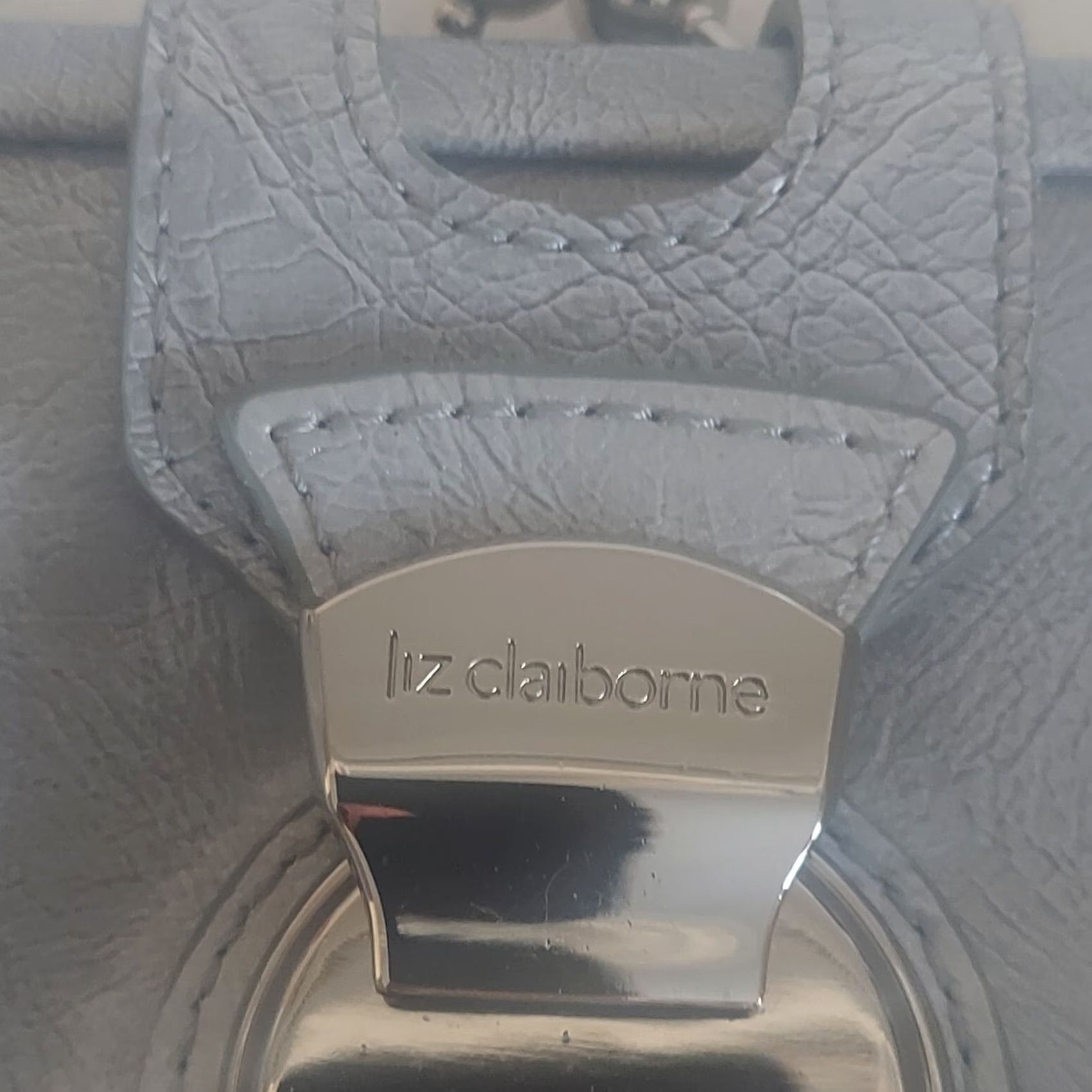Liz Claiborne Lia Claiborne Women's Purse Silver Grey Patent Leather Snap Closure Chain Handle Small Bag Size ONE SIZE - 6 Thumbnail