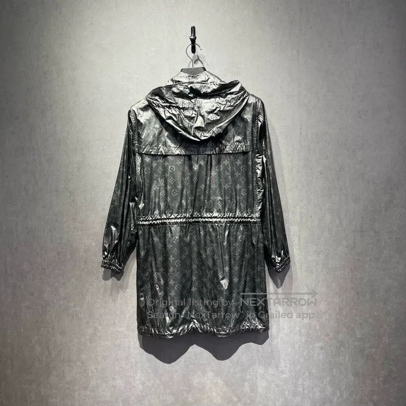 Louis Vuitton Louis Vuitton Full silver logo jacket Size XXS / US 00 / IT 34 - 2 Thumbnail