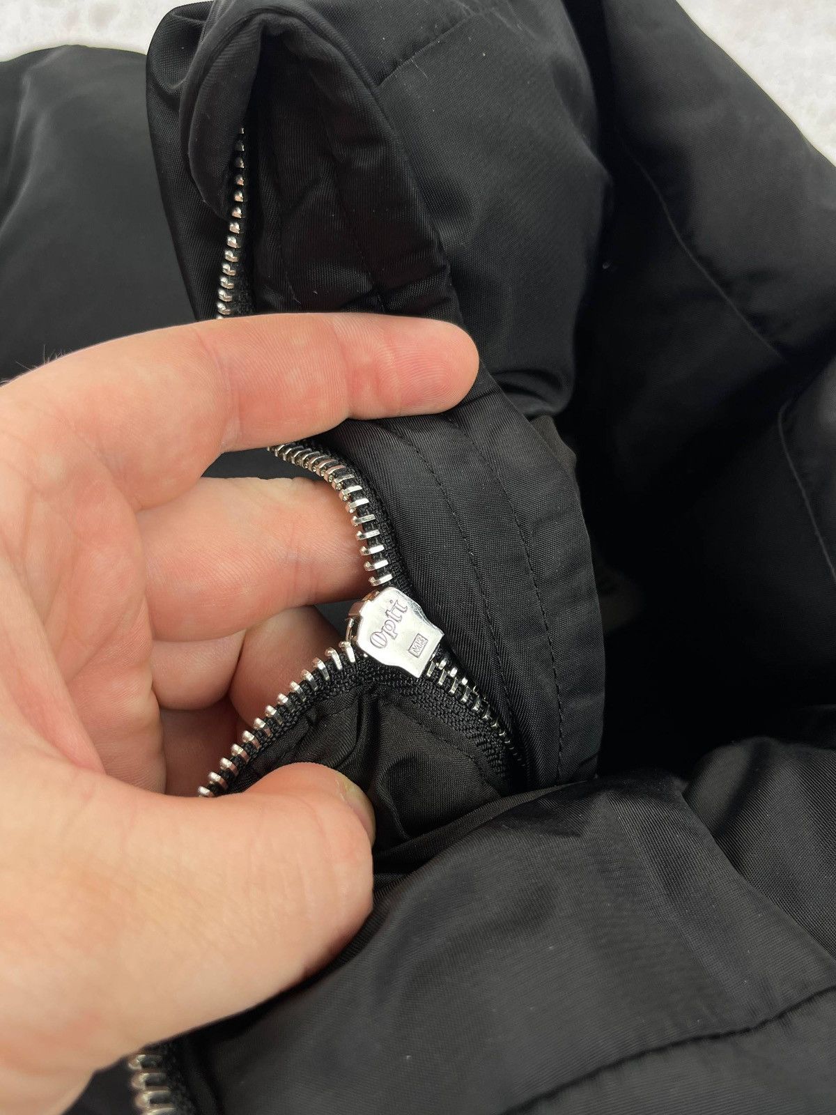 Miu Miu Miu Miu Women Black Cropped Down Puffer Jacket Bomber Zip Size XS / US 0-2 / IT 36-38 - 22 Thumbnail