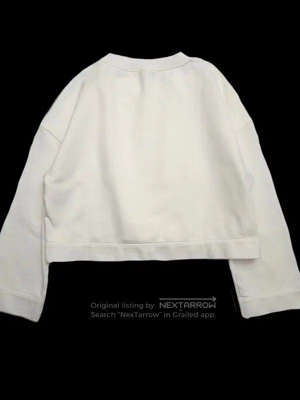 Burberry Burberry Women's Cropped Long Sleeve Sweatshirt. Size M / US 6-8 / IT 42-44 - 2 Thumbnail