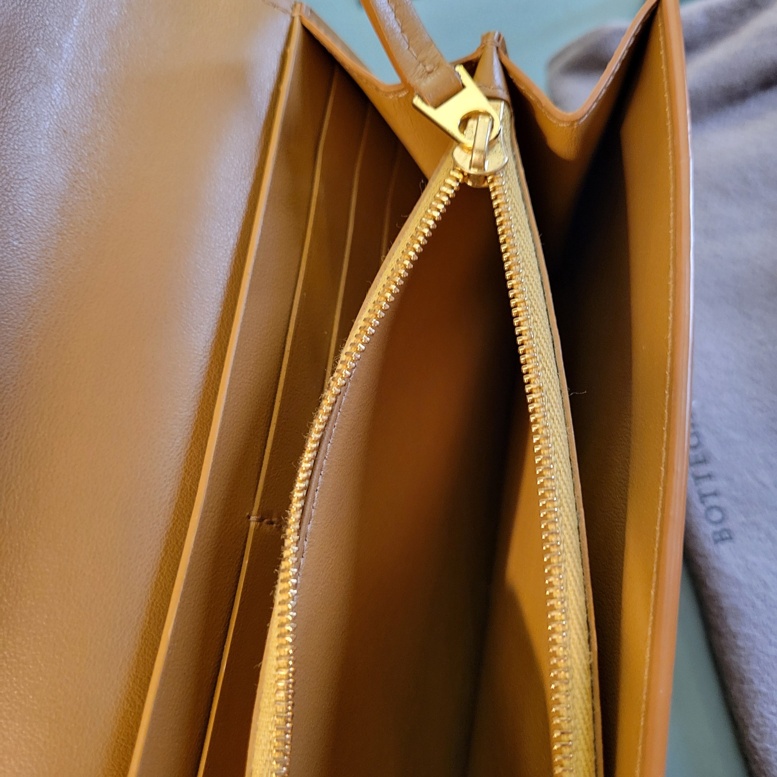 Bottega Veneta French Calfskin Continental Wallet Camel Turn Lock Size ONE SIZE - 9 Thumbnail