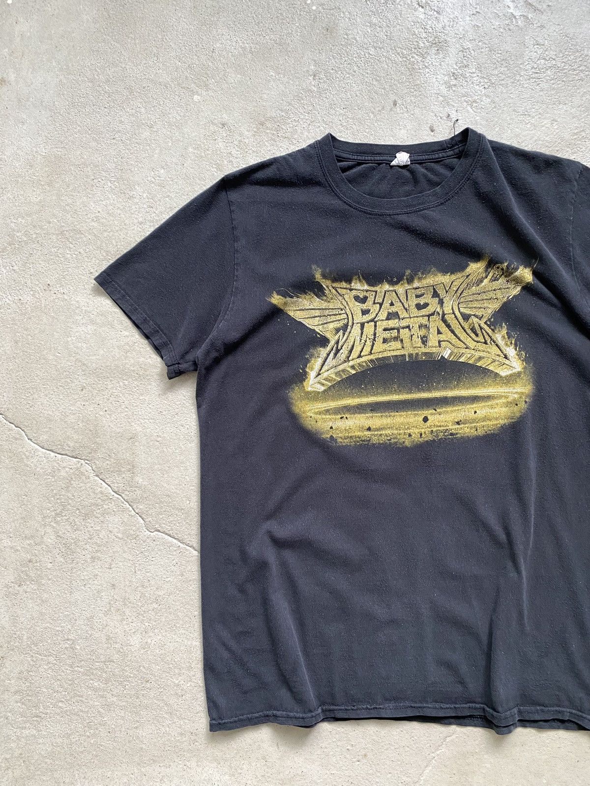 Band Tees Rare! Baby Metal Japanese Band T Shirt Size US L / EU 52-54 / 3 - 2 Thumbnail