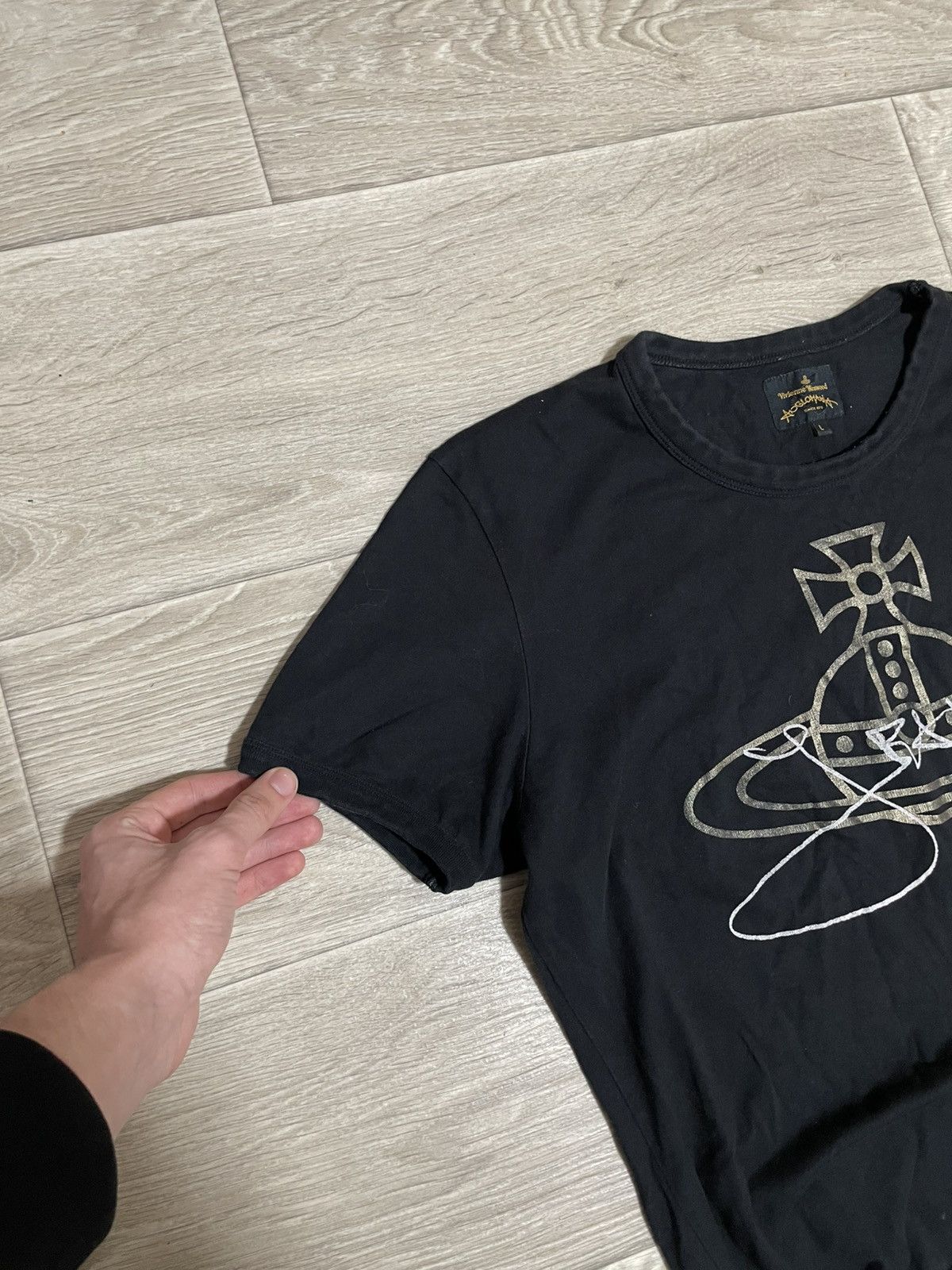 Vintage Vivienne westwood t-shirt big logo Size US L / EU 52-54 / 3 - 4 Thumbnail